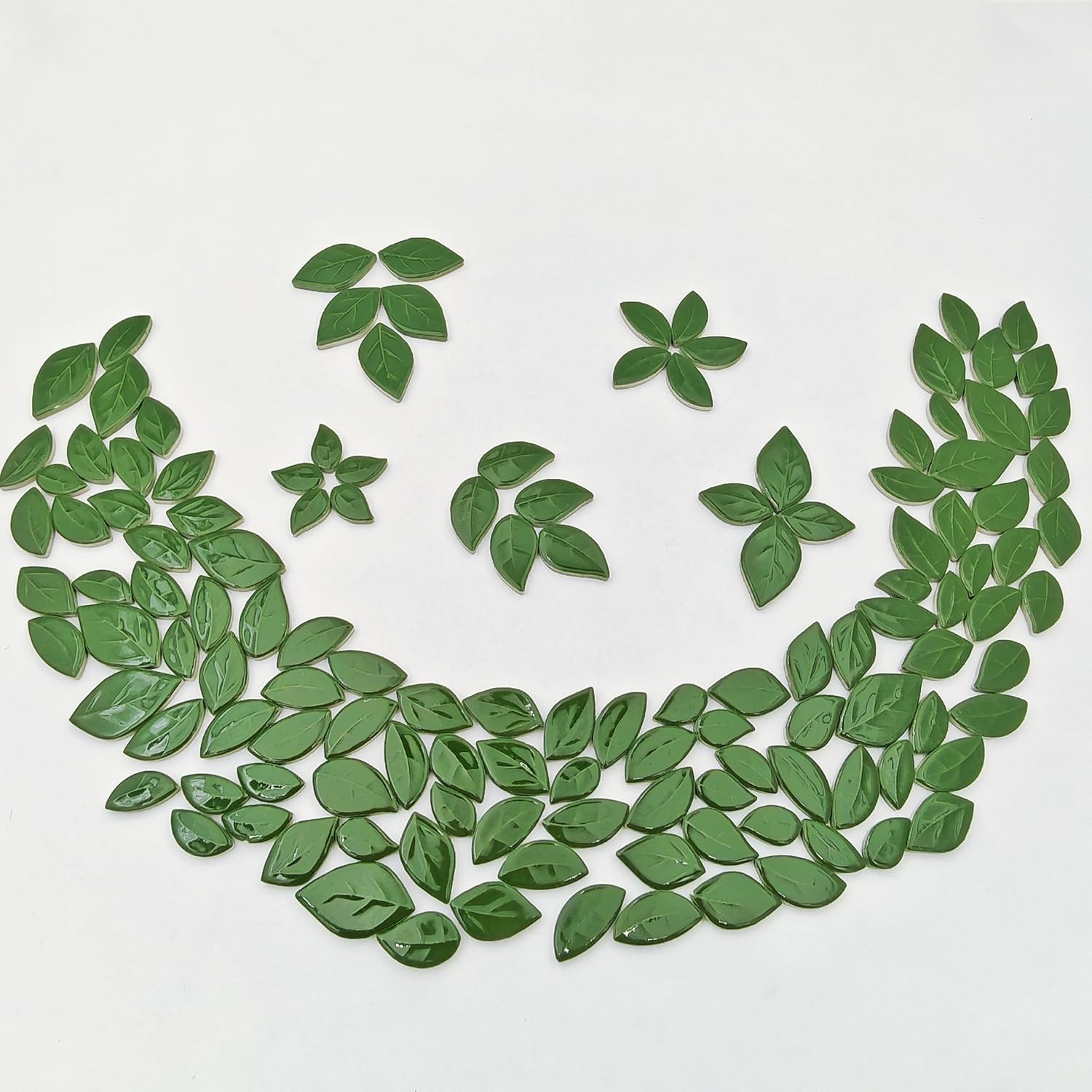 500g/1.1lb Leaf-Shaped Ceramic Mosaic Tiles,Ceramic Mosaic Pieces for Crafts,Mosaic Tiles for Home Decoration or DIY Crafts,Mosaic Making Supplies. (Dark Green)