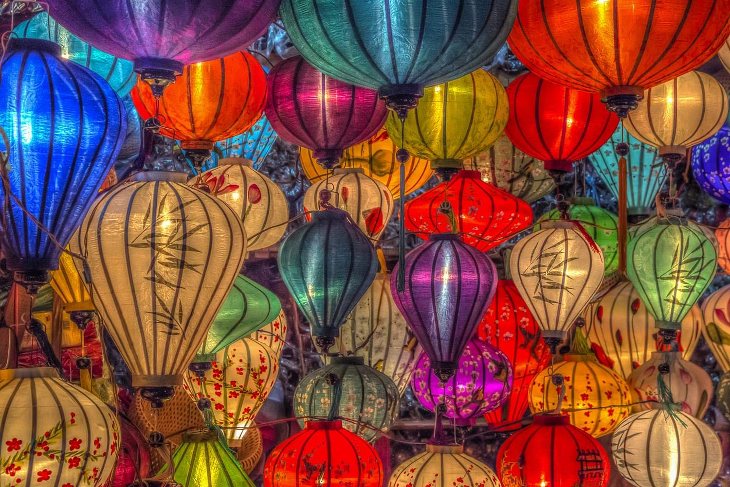 Lanterns in Hoi an City, Vietnam Floating Lights Puzzle | 1000-Piece Jigsaw Puzzle for Adults & Kids | Challenging Puzzle Toy, Interactive Brain