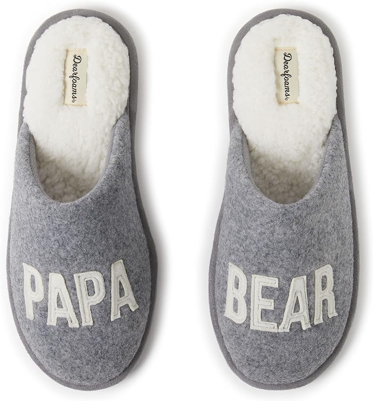 Dearfoams Pantuflas con puntera de mocasín con forro de sherpa para vacaciones familiares a juego con papá oso y bordado para hombre