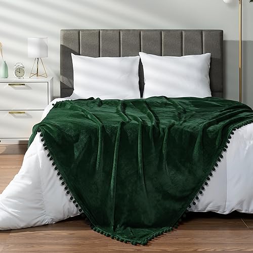 Miniatura 4 de PAVILIA Manta de forro polar para sofá con flecos de pompones, verde esmeralda, suave y acogedora manta de franela para sofá cama, manta de felpa