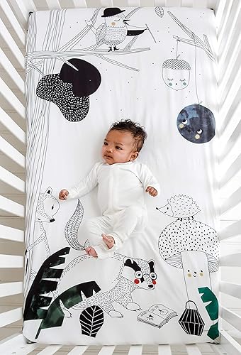 Miniatura 6 de Rookie Humans Sábana bajera ajustable 100% satén de algodón para cuna: sueños de bosque. Moderna habitación del bebé, uso como fondo de fotos para