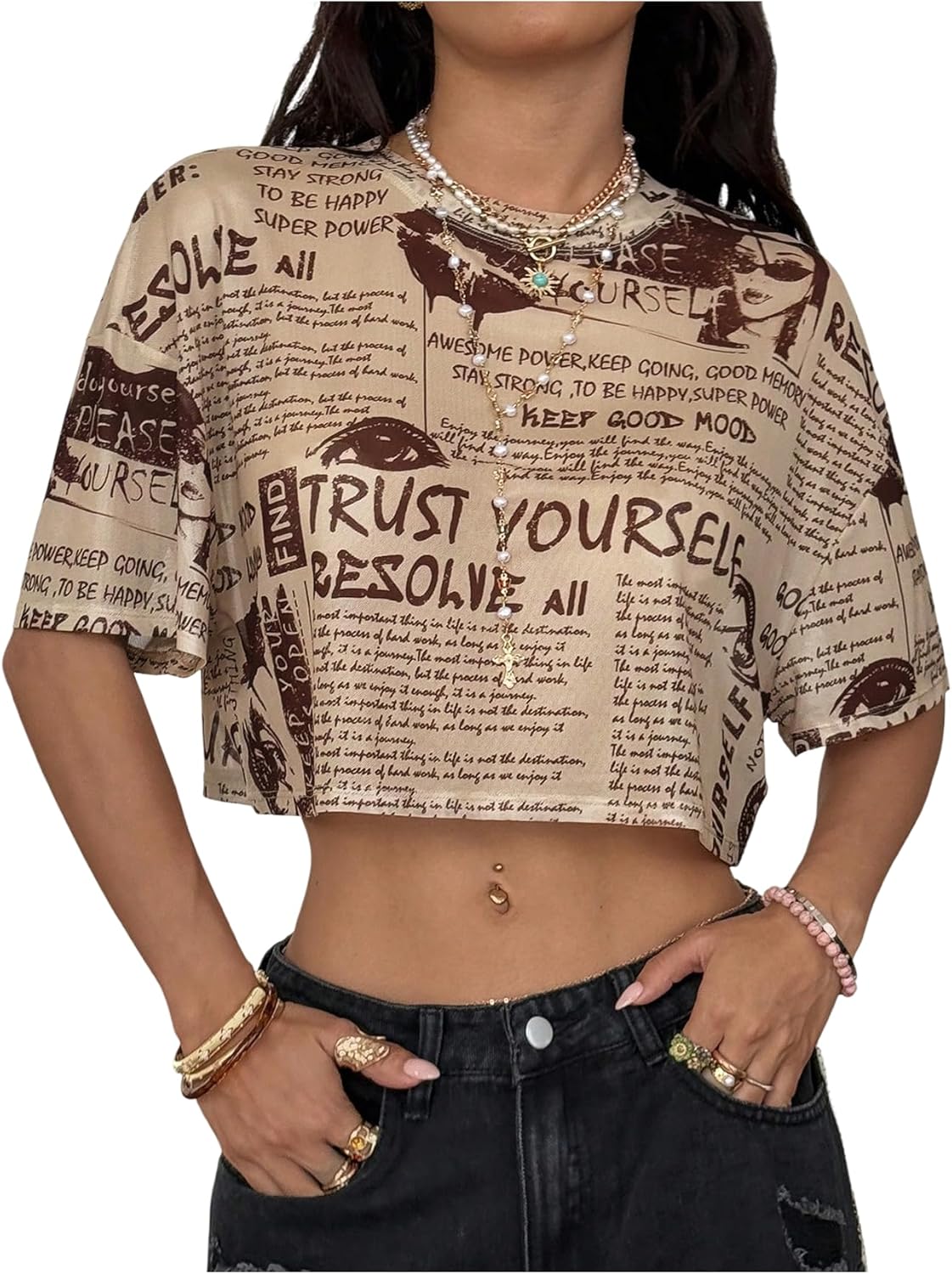 WDIRARA Women's Newspaper Print T Shirts Letter Graphic Crew Neck Short Sleeve Tee Crop Tops Streetwear