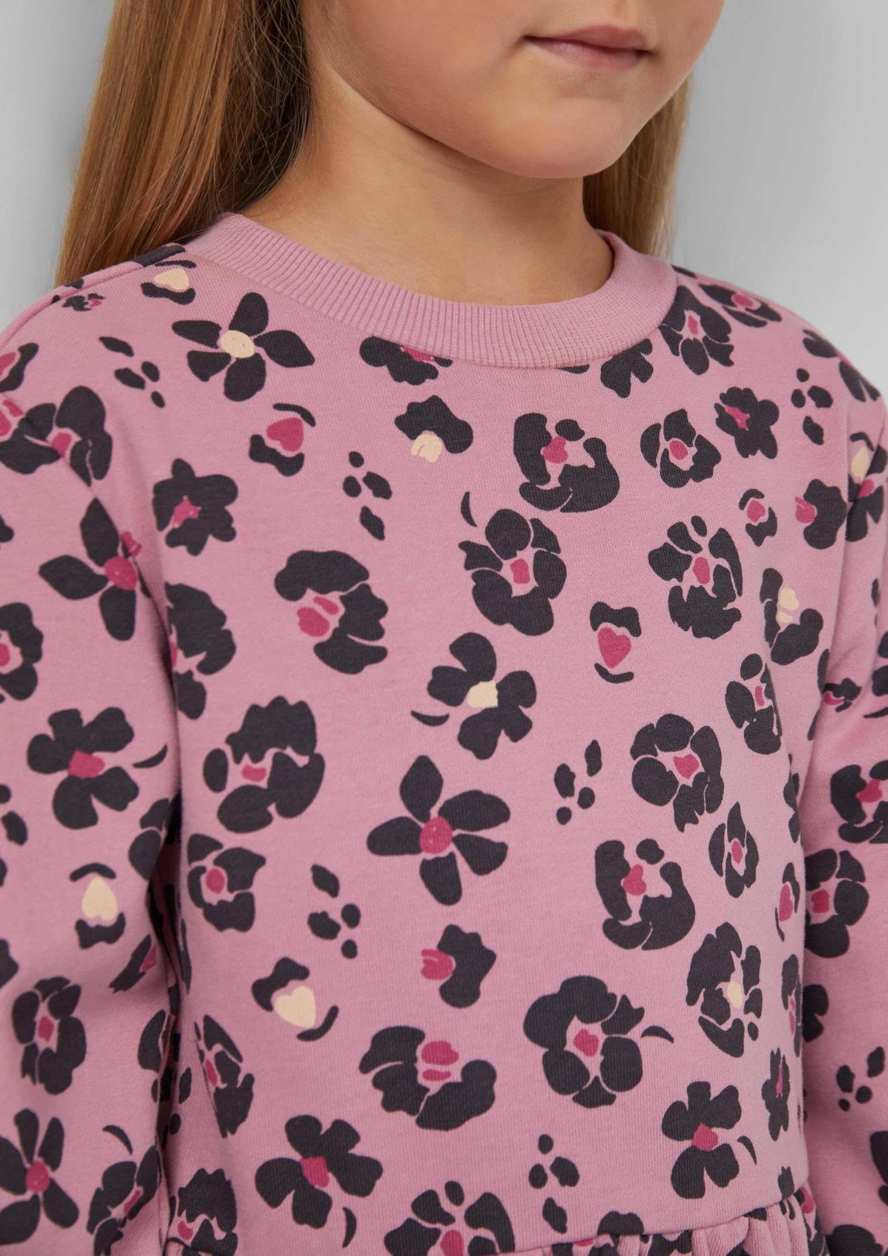 s.Oliver Kurzes Sweatkleid aus Baumwollmix mit All-Over-Print