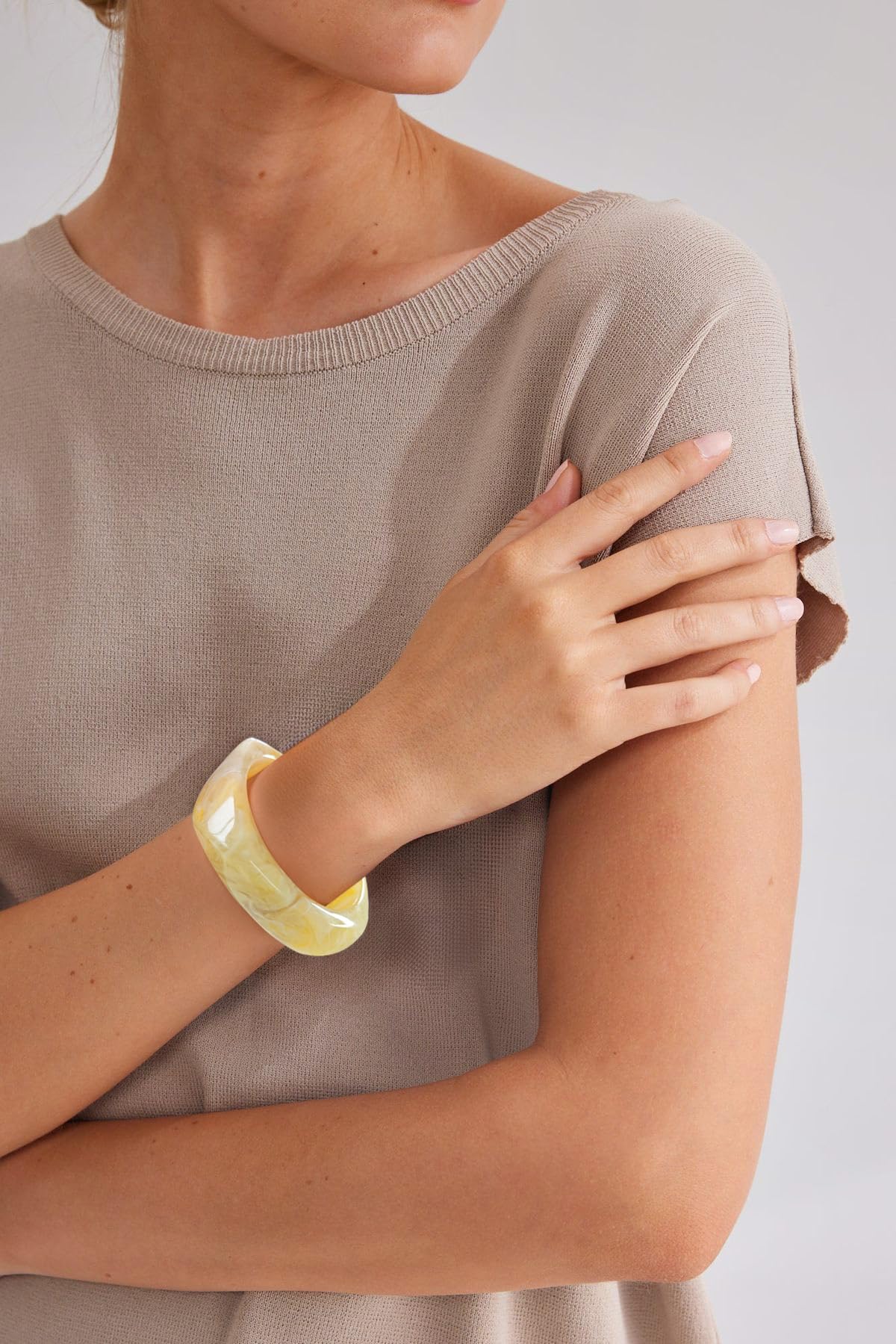 XJBTBA Bracciale Rigido alla Moda in Resina acrilica per Gioielli da Donna con Grosso Piatto Trasparente