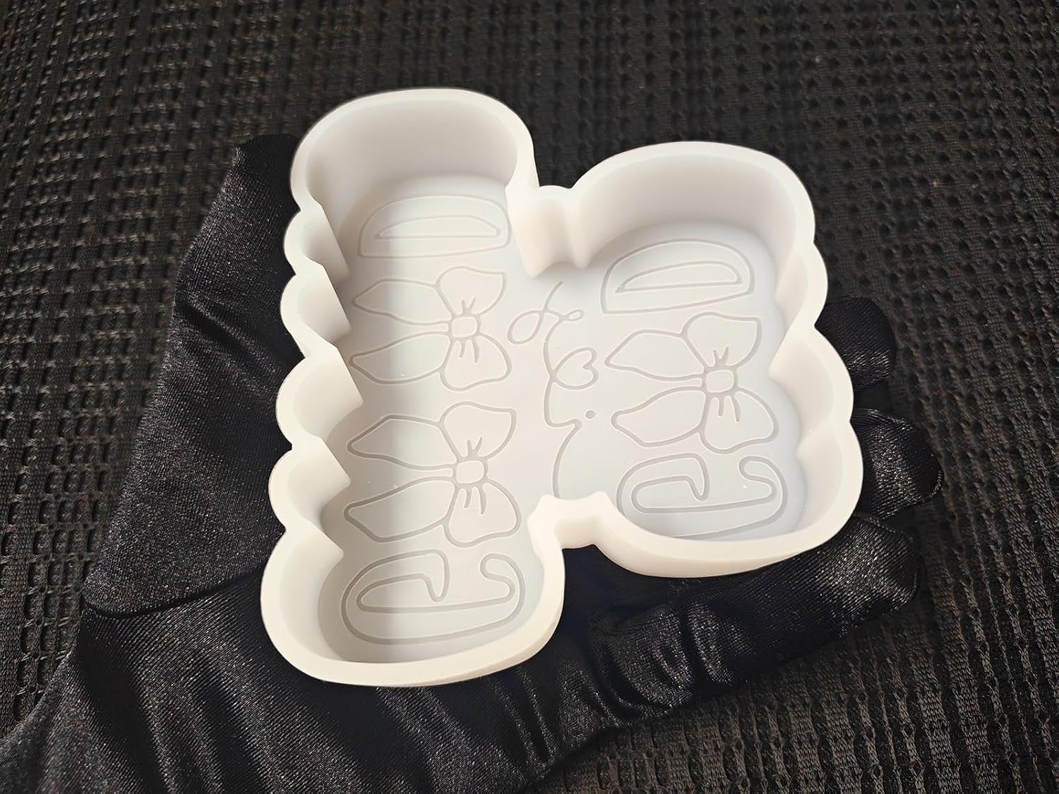 【300+ Design Optional】 Fuehbur God Composed of Bows Freshie Mold, Blessed Bow Silicone Mould in Good Meaning for Car Freshies Baking Aroma Beads - DIY Handmade Resin Mold