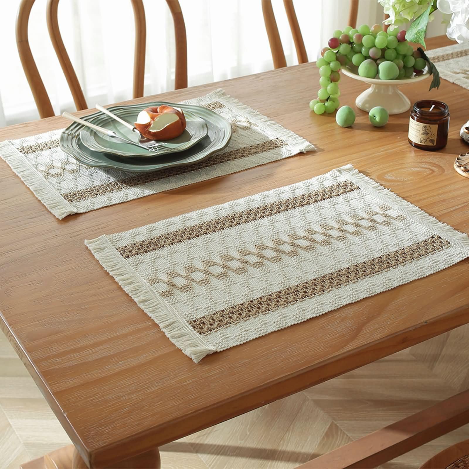 Napperon Table Restaurant Lavable 8 Pièces, 45 x 30 CM Café Set de Table Rectangulaire Antidérapant Restaurant Coton Lin, Rayures Tissées avec Pompons