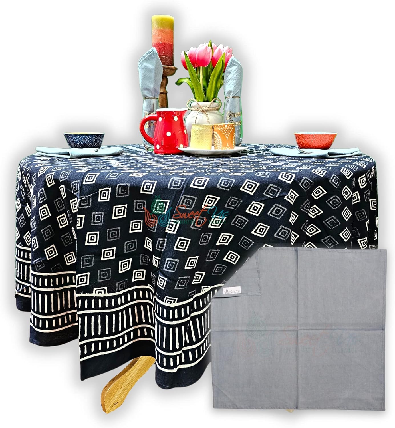 Sweet Us Diamond Dazzle Tablecloth for Round Tables and One Gray Napkin, Cotton Geometric Kitchen Dining Table Cloth, Table Cover for Indoors and Outdoors, 72-in Round