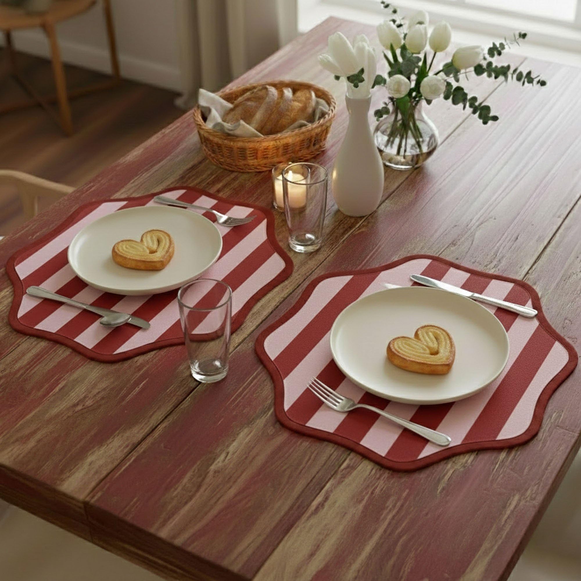 Dmora Tovaglietta Americana Riverton 40x40 cm Rosso set da 2, Bordo Ondulato, Fantasia a Righe Lavabile, Made in Italy