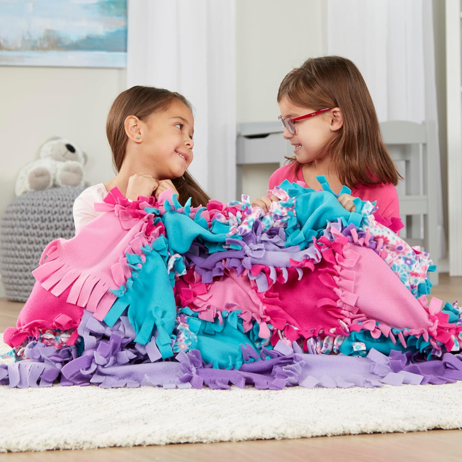 Melissa & Doug Created by Me! Flower Fleece Quilt No-Sew Craft Kit (48 squares, 4 feet x 5 feet) - Image 8