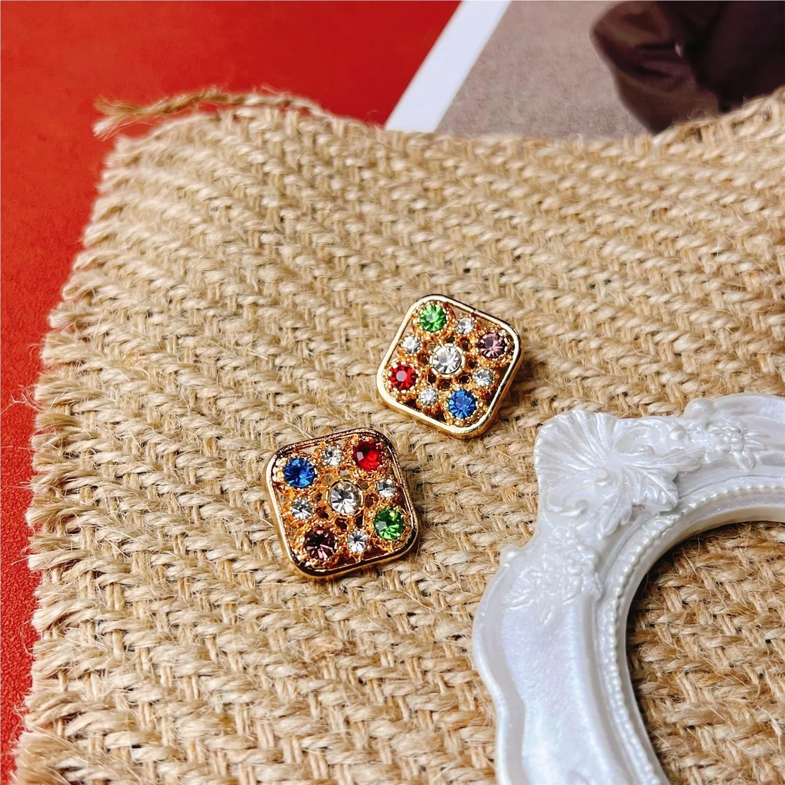 guziki z kryształu górskiego, Guzik z kryształem górskim 10 szt. Kwadratowy metalowy złoty 18,5 mm