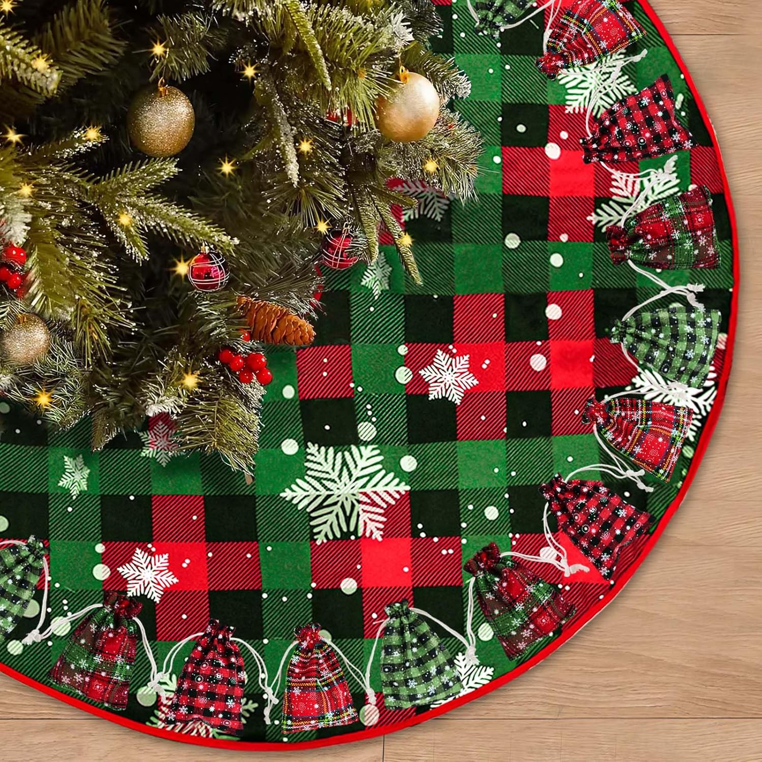47inch Christmas Tree Skirt with 24 Advent Calendars Gift Bags Tartan Tree Skirt Scottish Plaid Snowflake Linen Burlap Xmas Tree Mat Base Cover Round Christmas Tree Mat for Party Holiday Decorations Red&green