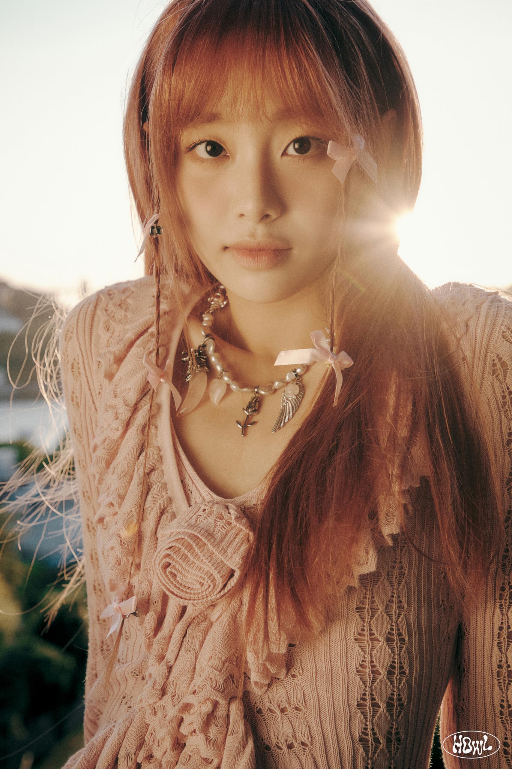 Amazon.com: CHUU Howl 1st Mini Album Standard WAVE Version CD+1p