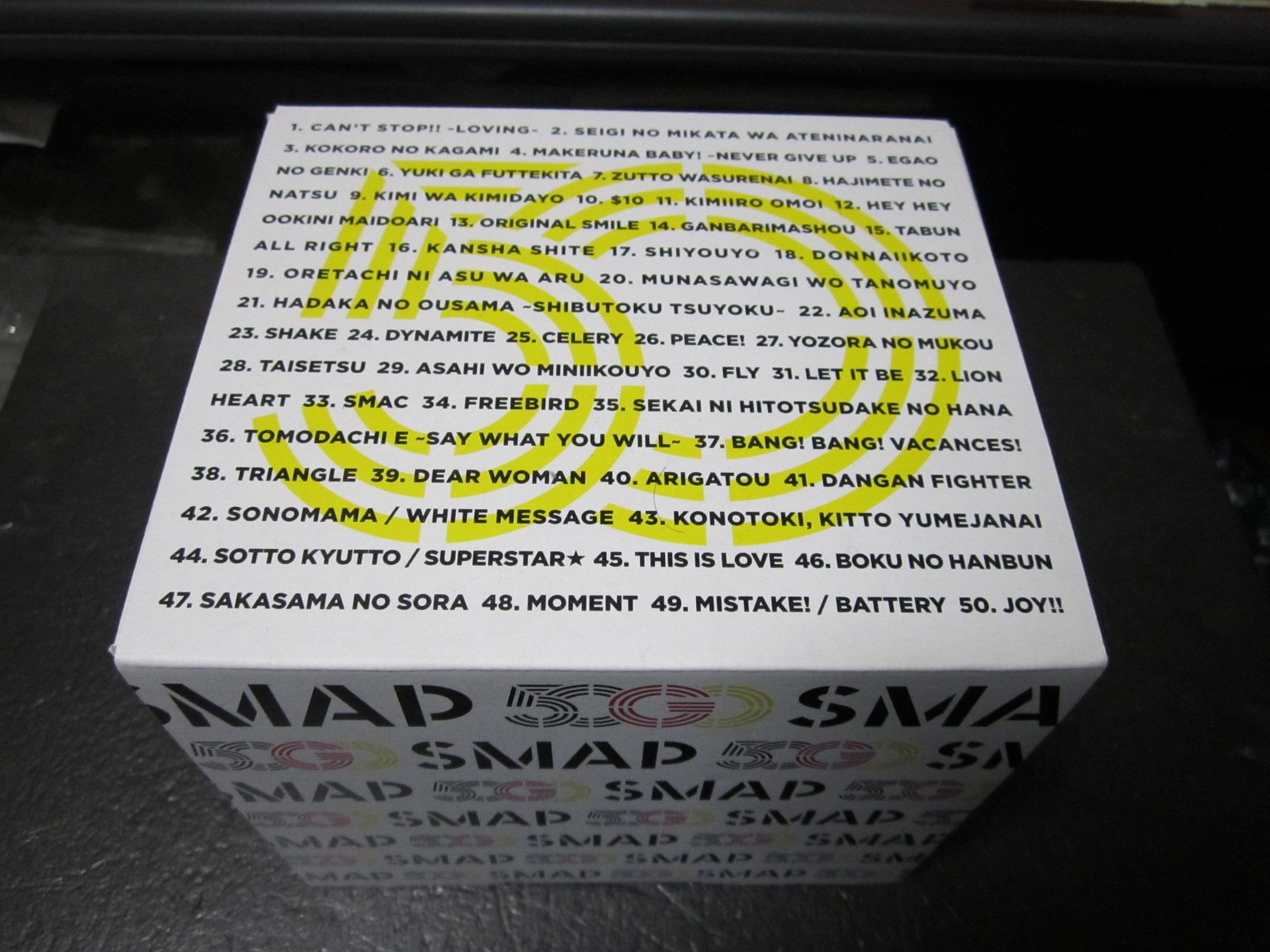 新品未開封希少 SMAP SINGLES 50ボックスセットCD完全予約受注生産 未開封 SMAP SINGLES 50 ボックスセット CD 完全予約 受注生産 CD