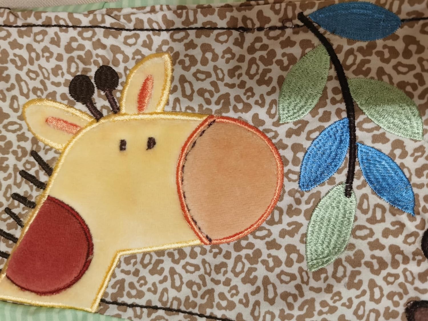 1 PC Embroidery Giraffe Monkey Diaper Bag, Cute Cartoon Baby Diaper Hanging Bag, Gift Idea (Green Giraffe monkey)