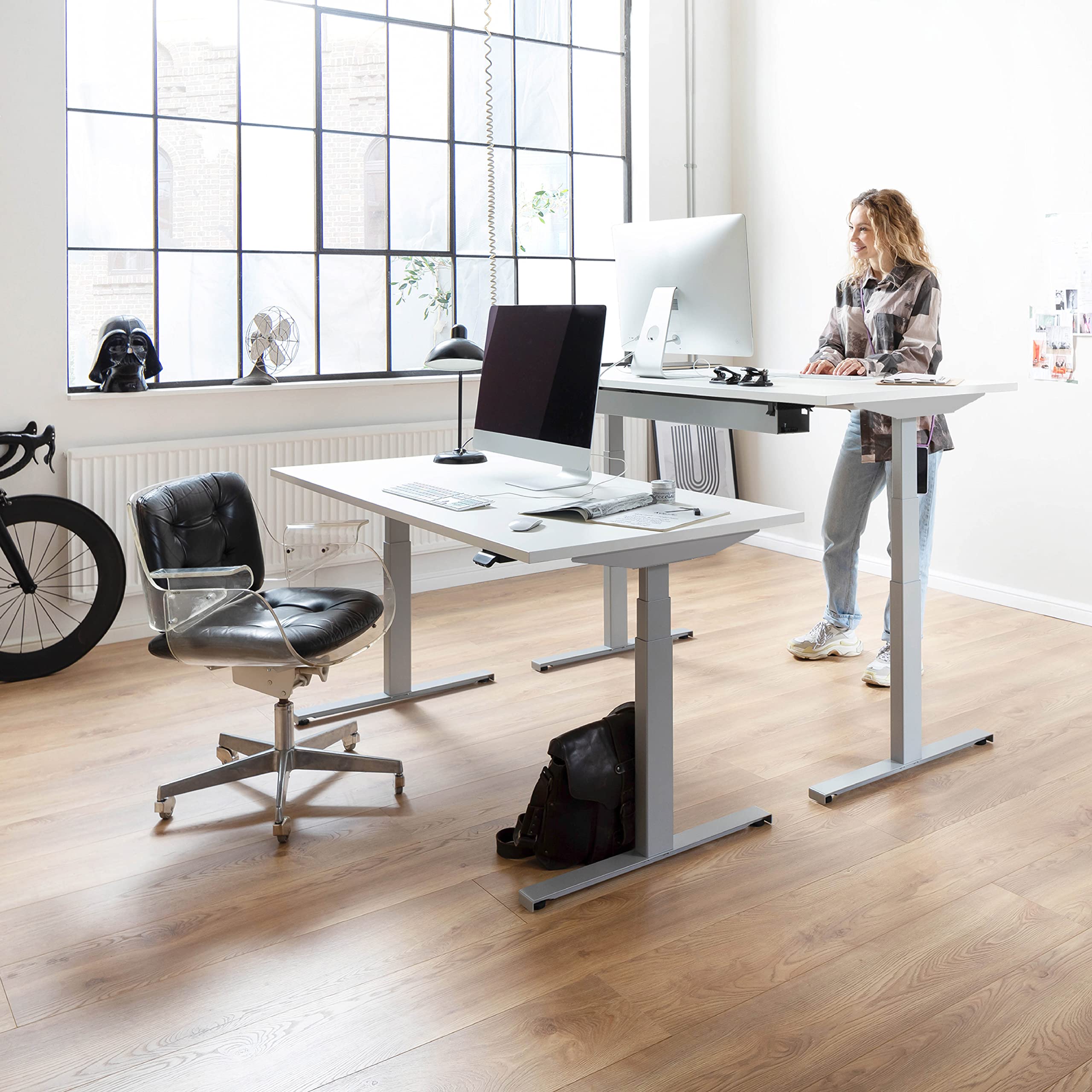 boho office® EASYDESK Line elektrisch stufenlos höhenverstellbarer Schreibtisch mit gratis APP-Steuerung, hochsensiblen Kollisionsschutz und Soft-Start/Stop – Easydesk Silber