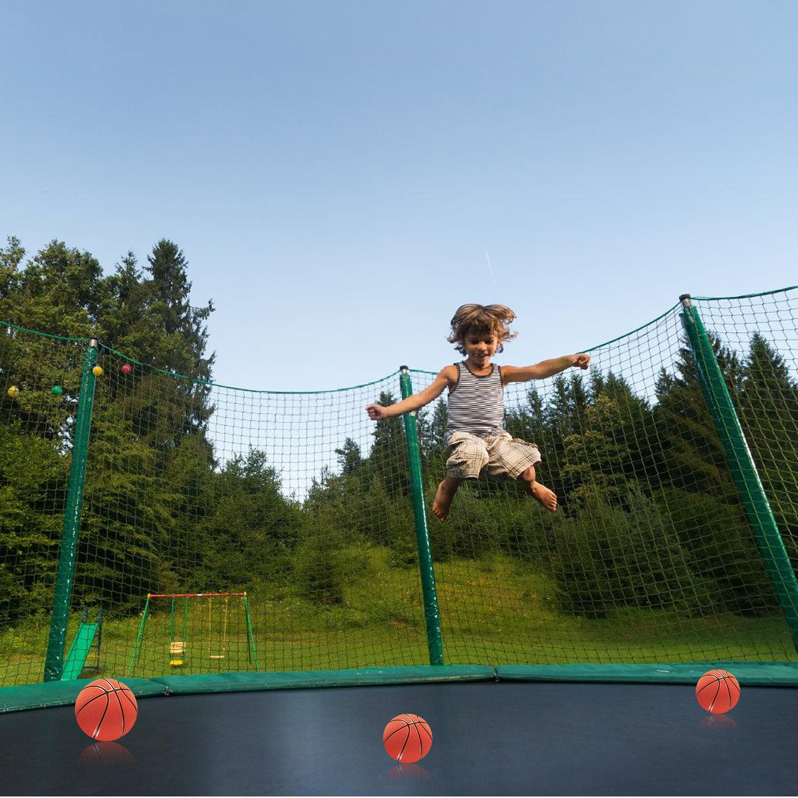 Kosz do koszykówki do trampoliny, do użytku wewnątrz, mini kosz do koszykówki, akcesoria do trampoliny z 4 mini piłkami do koszykówki i pompką, ochrona przed słońcem, stojak do koszykówki