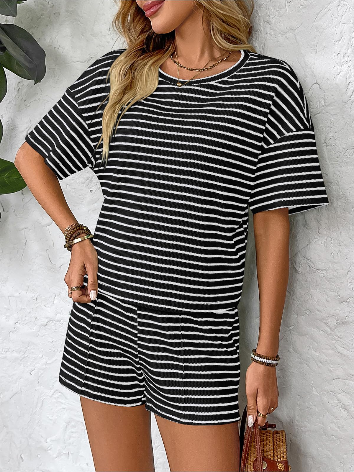 Conjunto Chándale Mujer Verano 2 Piezas Casual Pantalones Cortos y Top Camiseta Manga Corta Camiseta Manga Corta a Rayas Cuello Redondo Deportivo — view 5