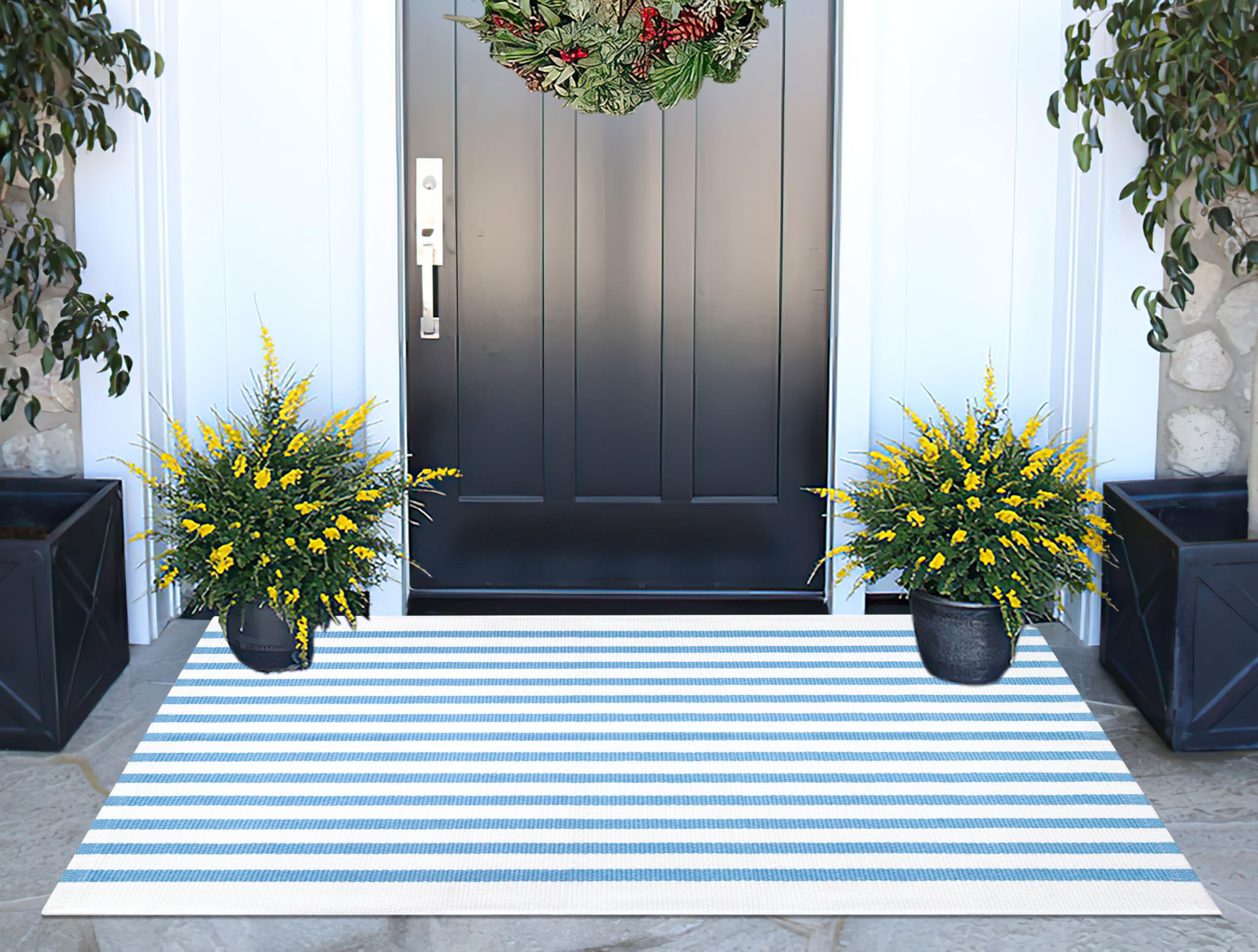 Alfombra de Exterior a Rayas Blancas y Azul Claro de 60 x 130 cm, Lavable a