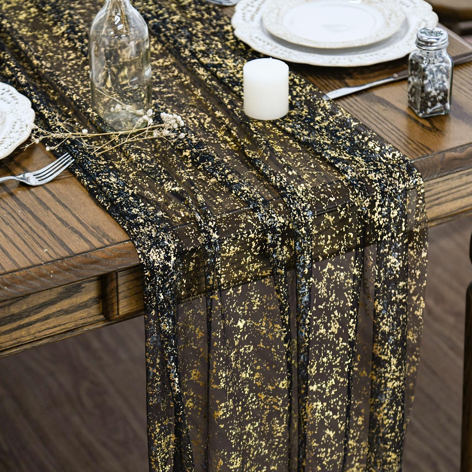 Glitter Gauze Table Runner 70x300 cm Sheer Metallic Cheesecloth Table Runner Machine Washable Dining Table Decor for Easter Christmas Wedding Home Party Decor(Black/Gold)