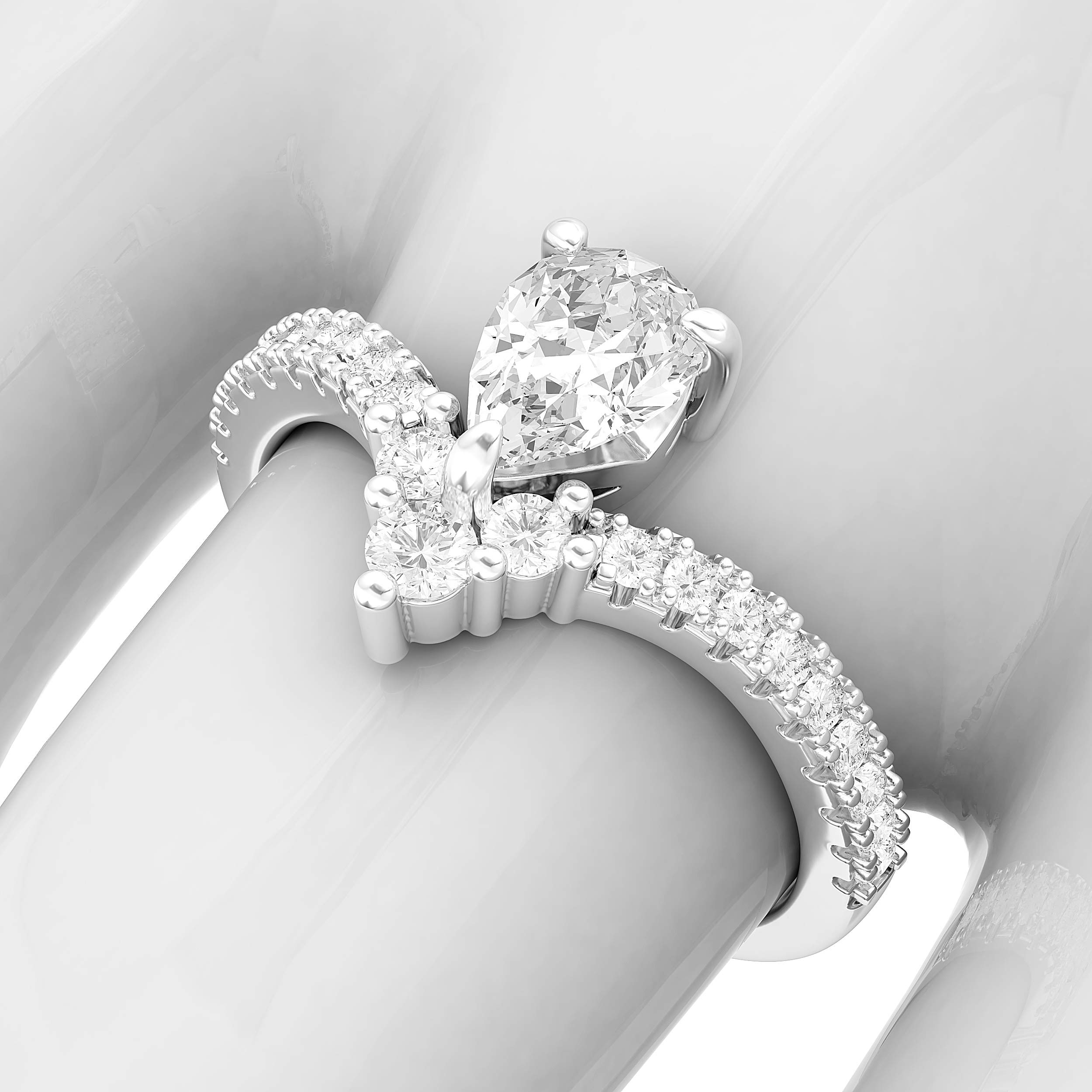 Anello di fidanzamento con diamante simulato a forma di pera in argento Sterling con corona da principessa e corona da donna