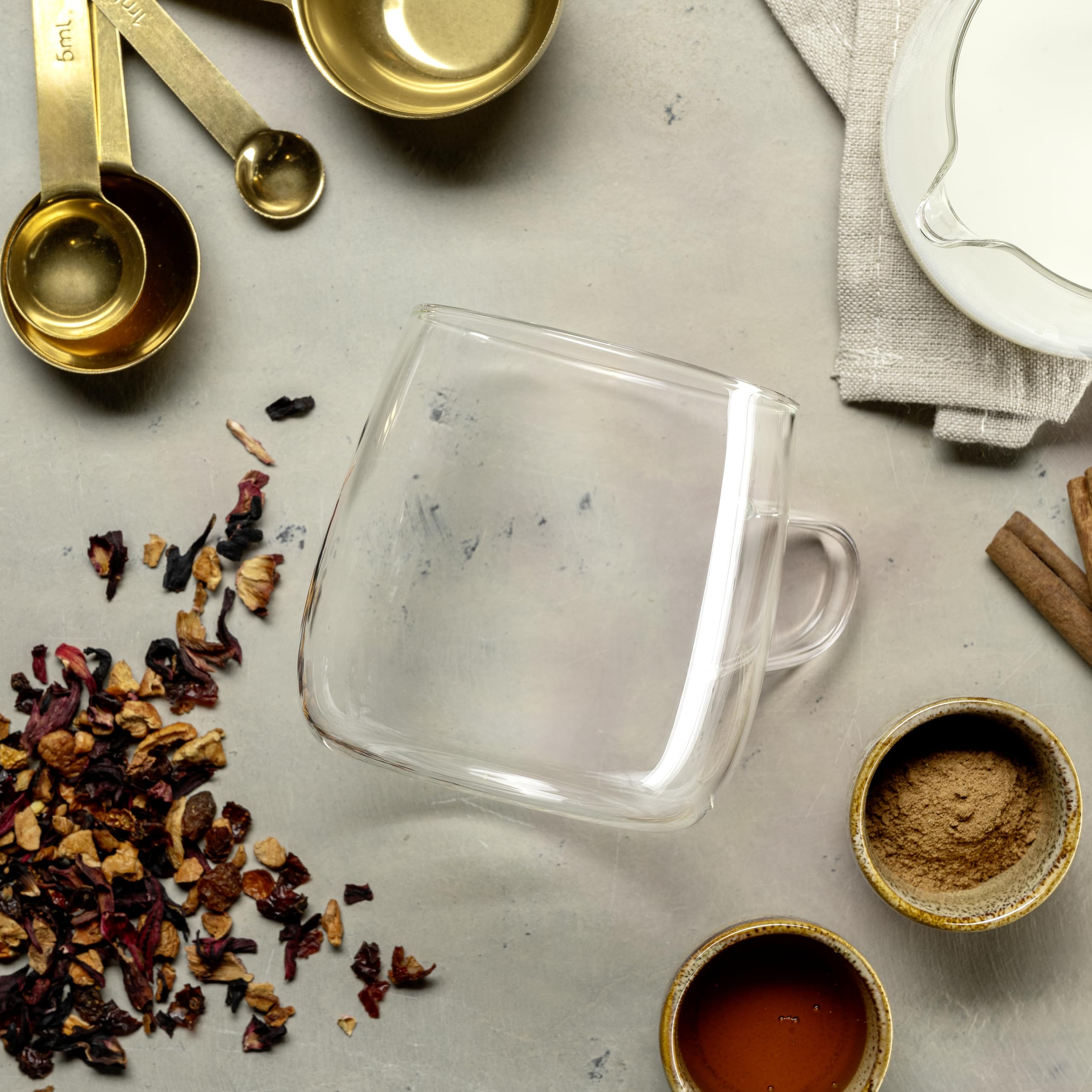 LEONARDO HOME Tè per Te zestaw 4 filiżanek do herbaty - duży kubek do herbaty z grubościennego szkła borokrzemowego - wyprodukowano ręcznie - pojemność 570 ml, można używać w kuchence mikrofalowej - 4