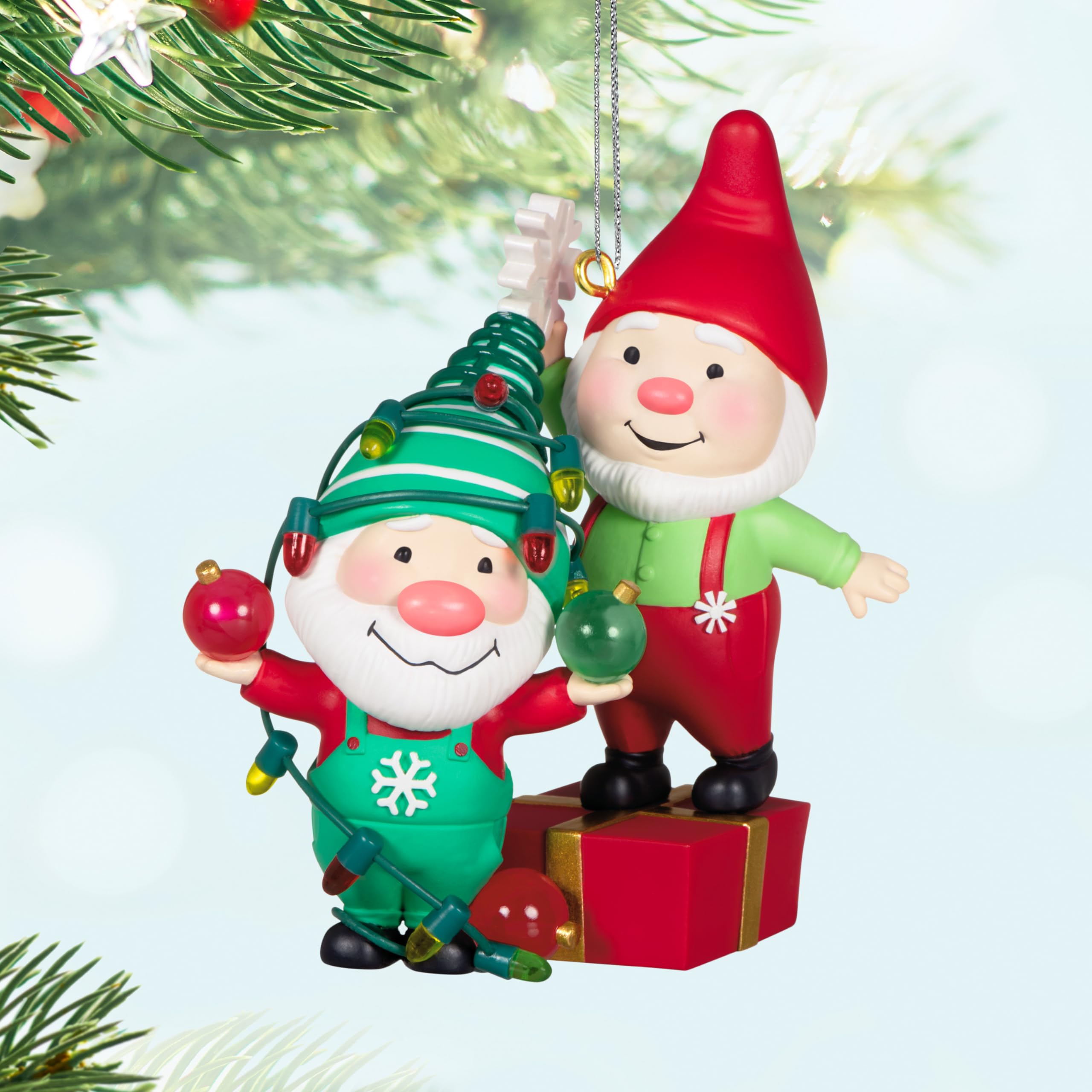 Amazon.co.jp: Hallmark 記念品 クリスマスオーナメント 2024