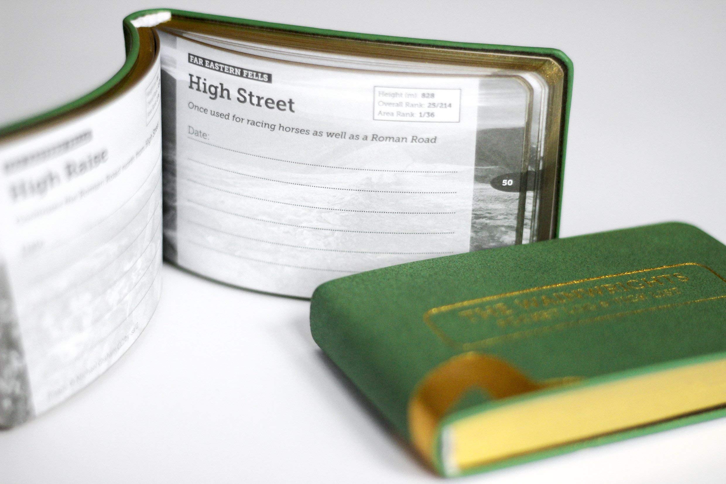 The Wainwrights Pocket Log Paperback – 14 Mar. 2018