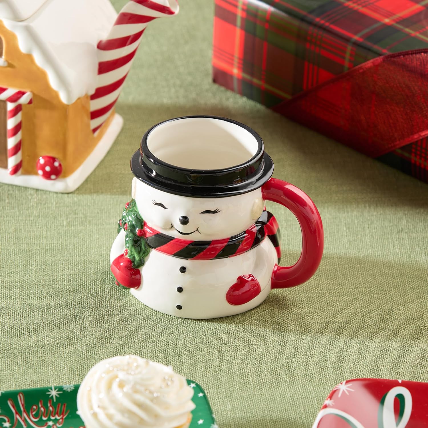 Santa’s Retro Christmas 3D Mugs – Set of 4 Holiday Mugs with Santa, Reindeer & Snowman Sculpted Art, Vintage-Inspired Cocoa & Coffee Mugs for Winter Sipping & Holiday Gifts - Image 8