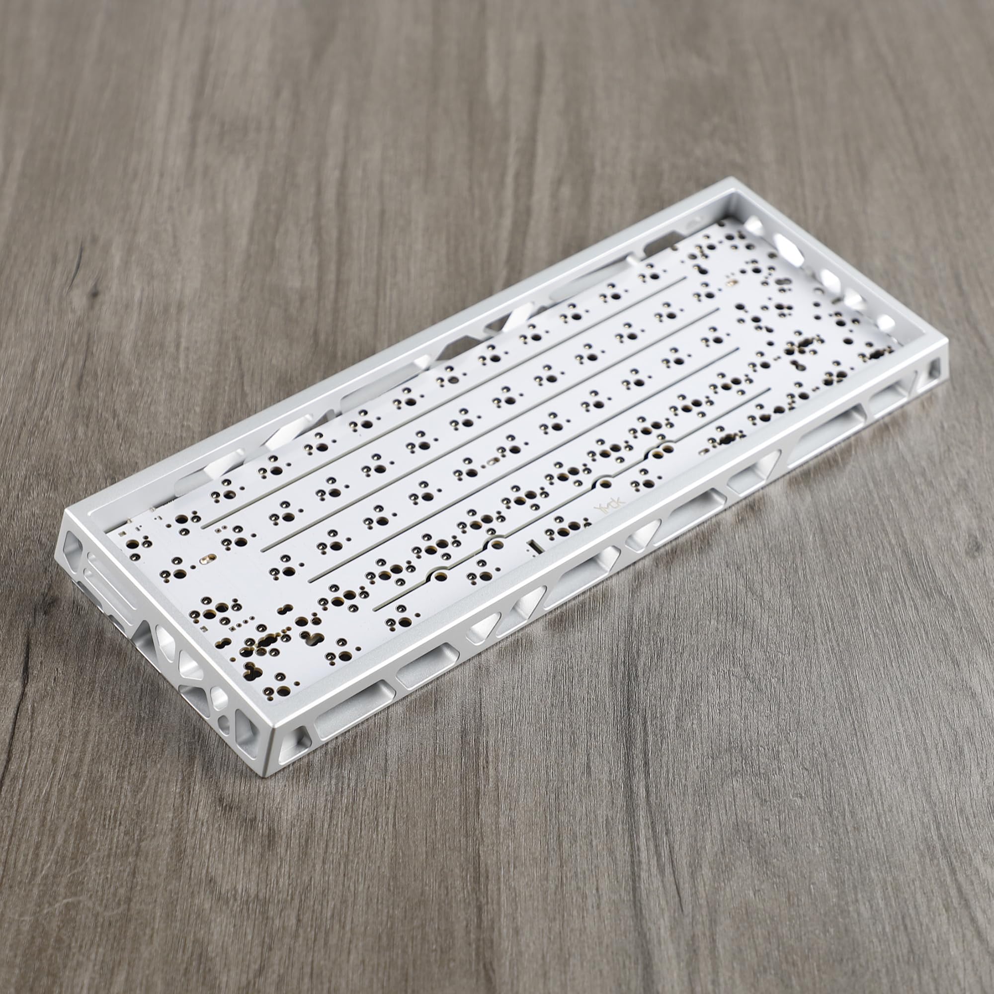 Amazon | YMDK 60% Hollow60 GH60 アルミニウムケース Wooting60HE