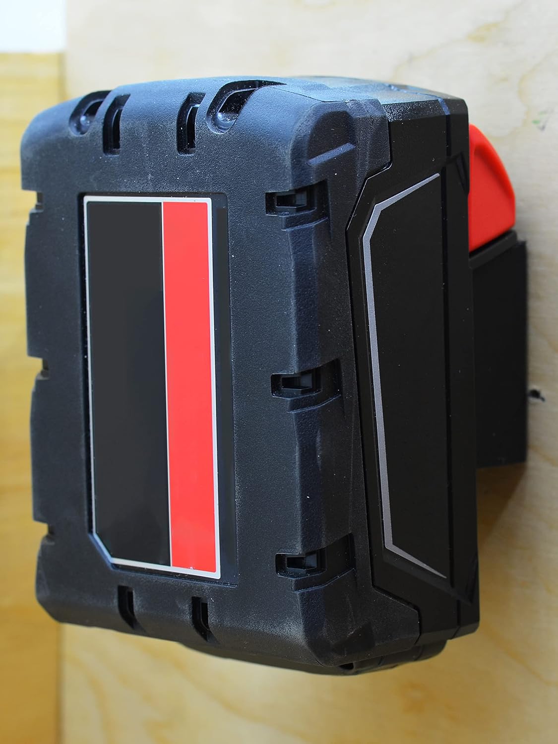 Barnyard Intel Slim Battery Holder for Milwaukee M18 (4-Pack Black)