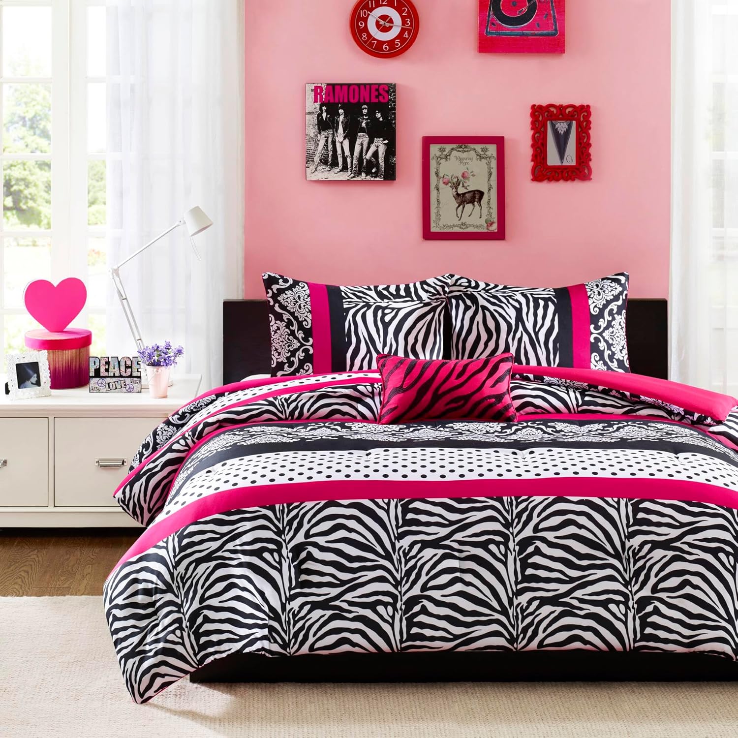 Intelligent Design Comforter Set Fun Bedroom Décor - Modern All Season Polka Dot Print, Vibrant Color Cozy Bedding Layer, Matching Sham, Decorative Pillow, King/California King, Zebra Pink 4 Piece