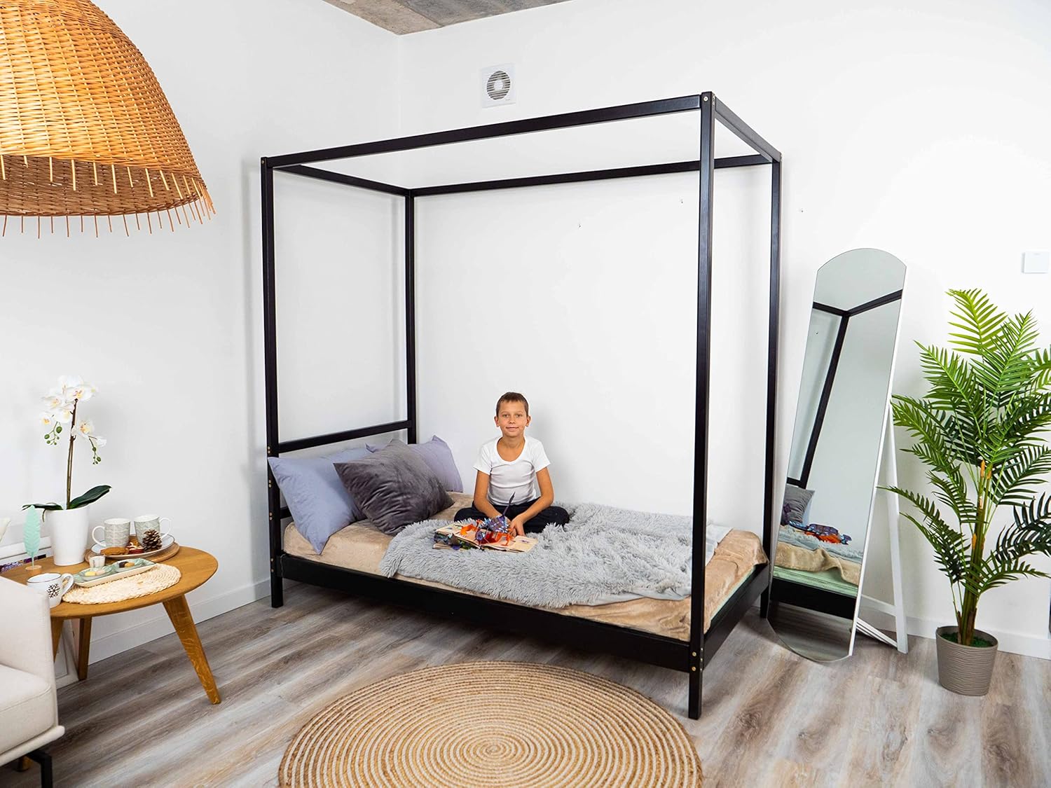BUSY WOOD Canopy Bedframe for Toddler - Wooden Kids Canopy Bed - Teen Sleeping Place Canopy - Montessori Bed Frame - Kids Bedframe for Girls and Boys - Toddler - Scandinavian - Poster Bed (Model 8)