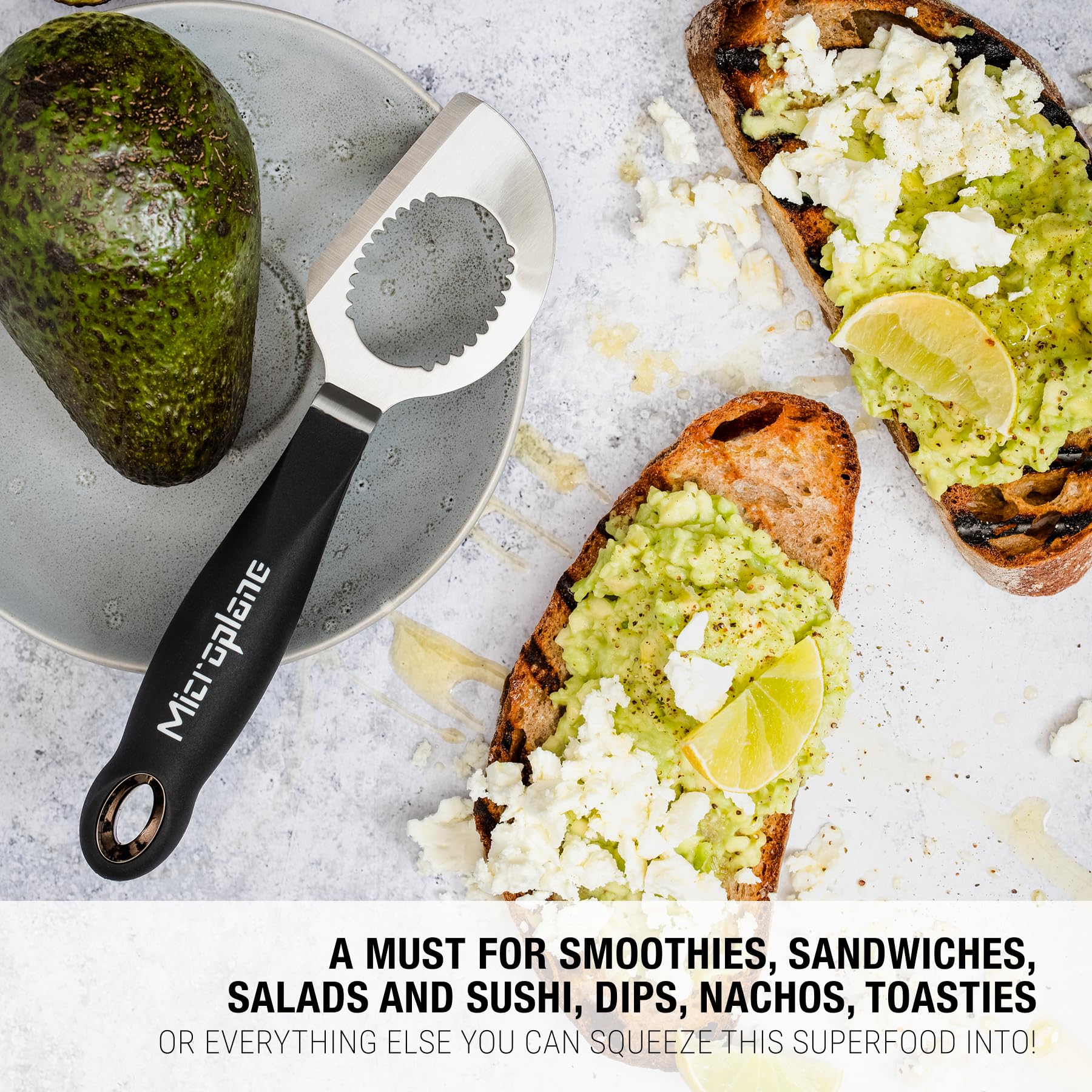 Microplane 3 in 1 Affetta Avocado, Avocado Slicer, Taglia Avocado, Multifunzione Avocado Con Lama In Acciaio Inox | Gadget Di Cucina per tagliare Frutta E Avocado