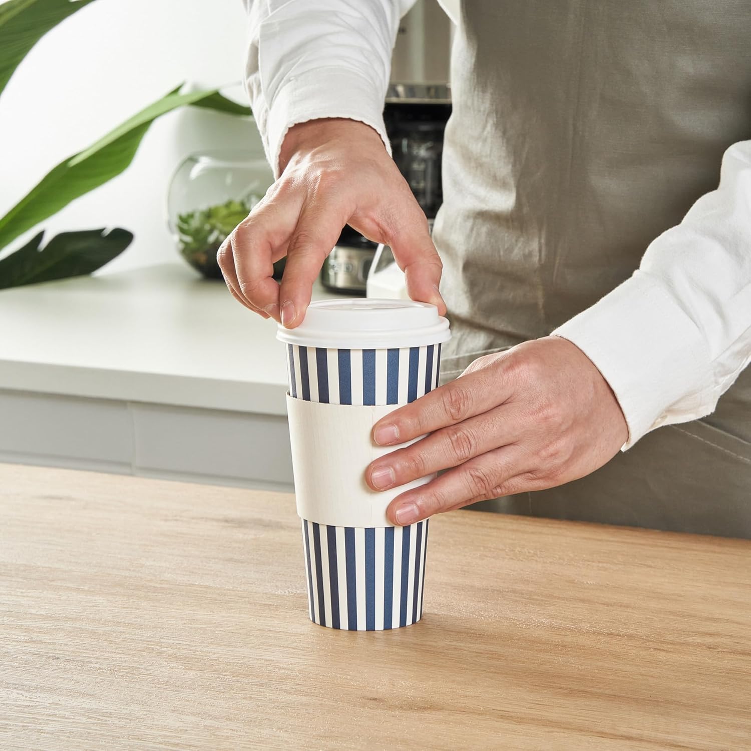20 Ounce Disposable Coffee Cups With Lids, 20 Hot Cups With Lids - Sleeves Sold Separately, Single Wall, Blue And White Stripe Paper Coffee Cups, For All Kinds Of Beverages - Restaurantware