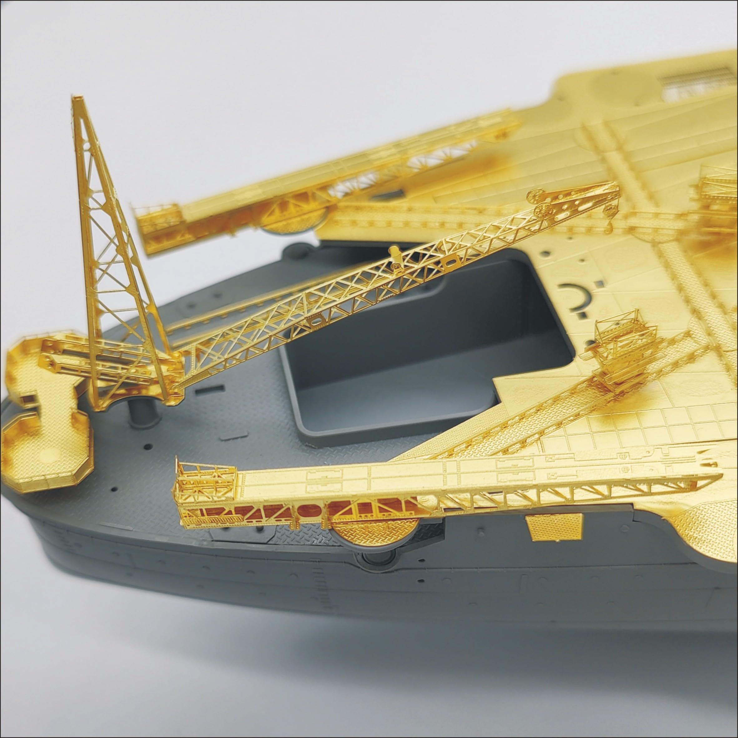 Amazon | シップヤードワークス 1/350 日本海軍 戦艦 大和 1945