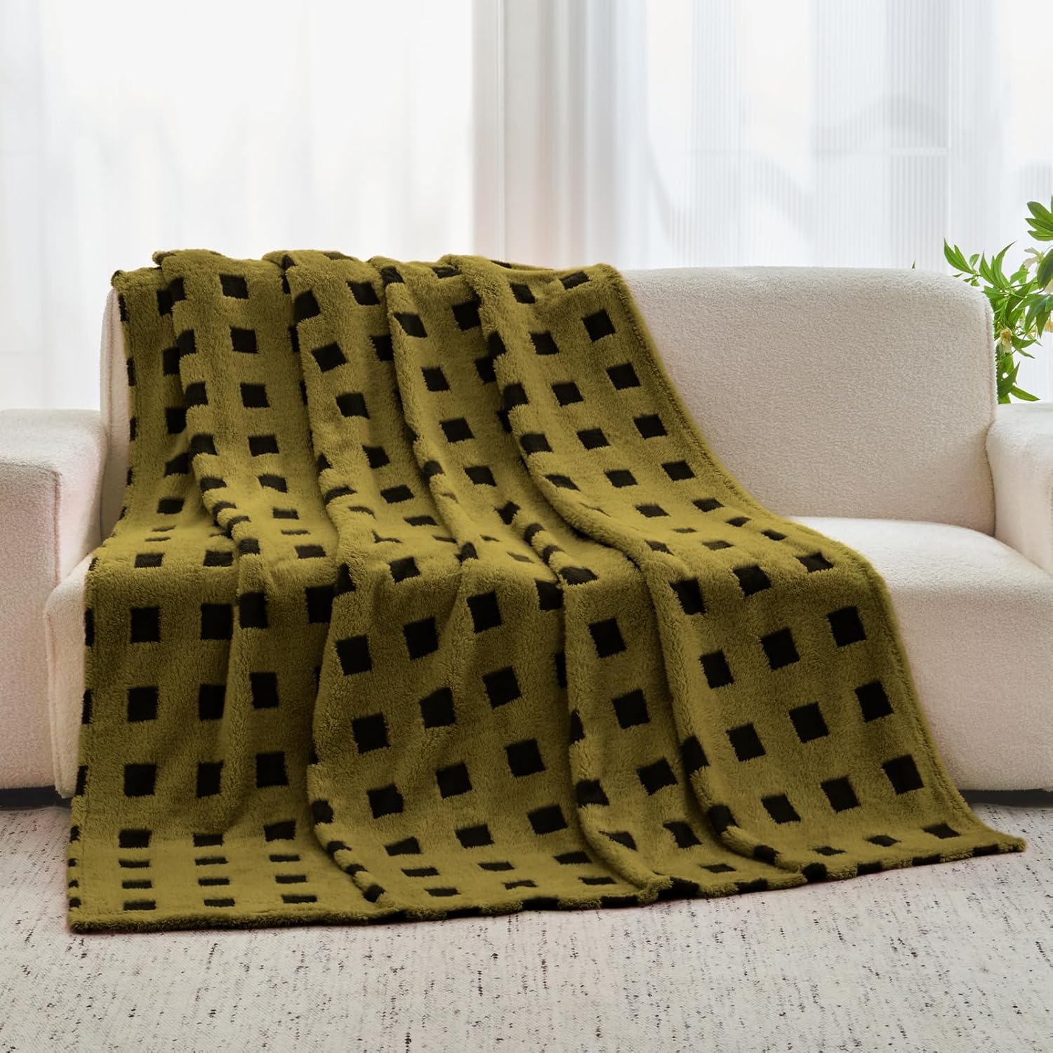 FY FIBER HOUSE Checkered Fluffy Blanket 340GSM - 3D Grid Pattern Soft Fuzzy Throw for Bed Couch Sofa, 90"x90", Olive Green