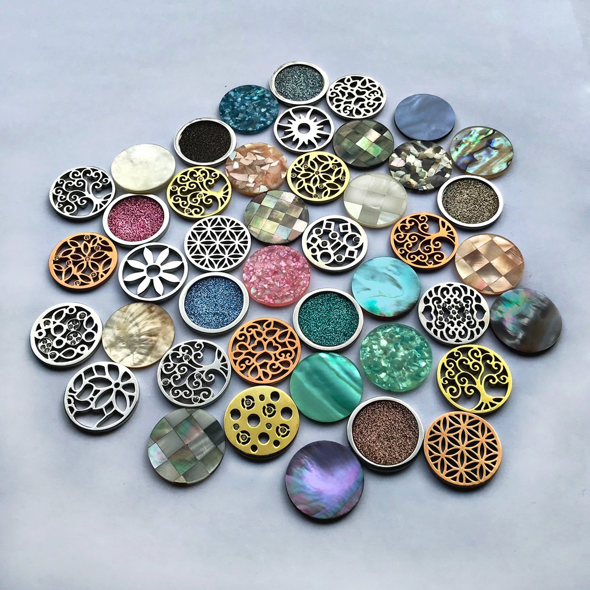 Quiges 25mm Coin Anhänger mit Zirkonia für Damen in verschiedenen Farben
