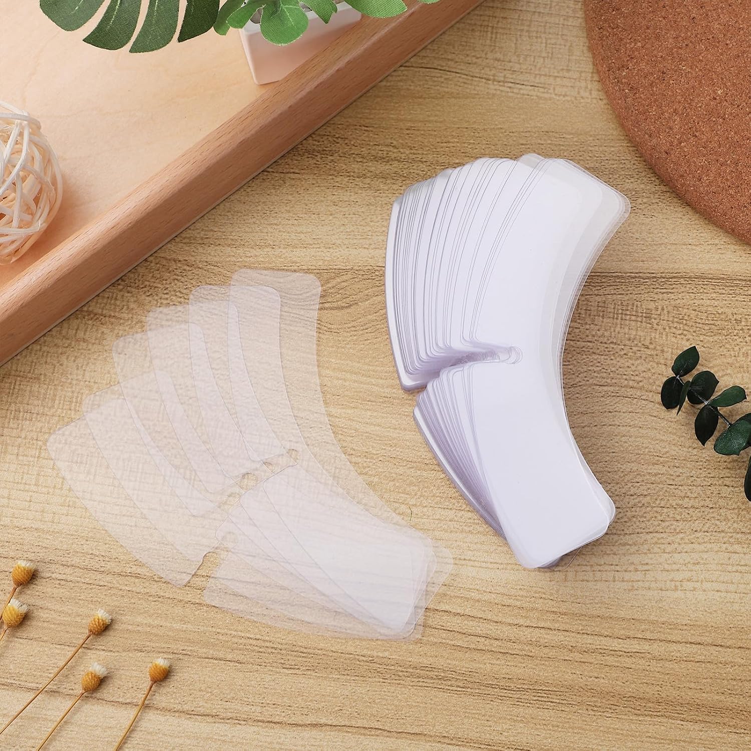 Levemolo 100pcs Dress Shirt Collar Inserts Plastic Collar Stays for Men Tuxedo Shirts