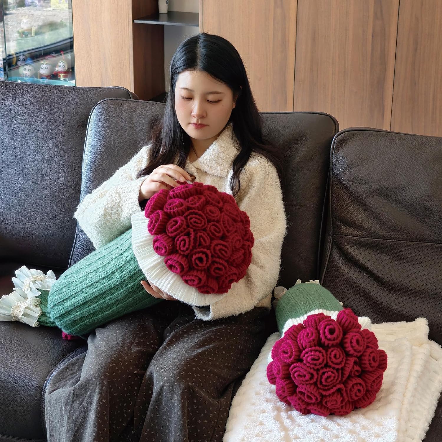 Crochet Red Rose Flower Bouquet Pillow Blanket, Romantic and Practical Gifts for Mother's Day, Birthday, Valentines, Home Decor, Bed, Sofa(Large)