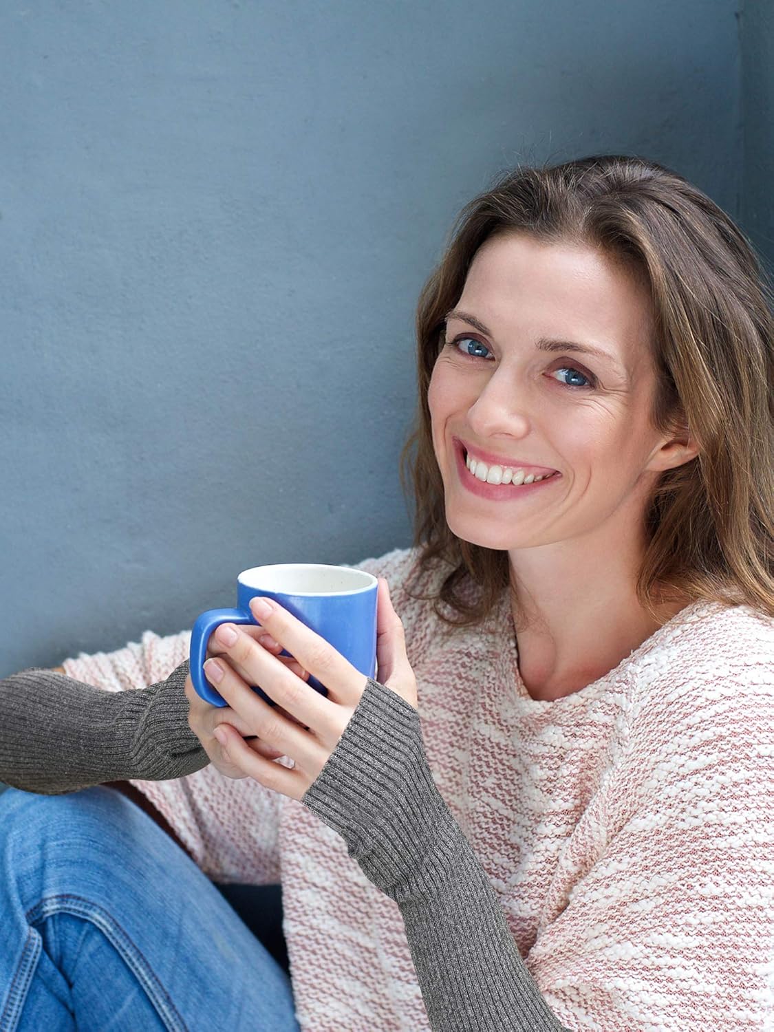 Miniatura 5 de SATINIOR 2 pares de guantes largos sin dedos para mujer guantes de punto de invierno calentadores de brazos guantes con agujero para el pulgar