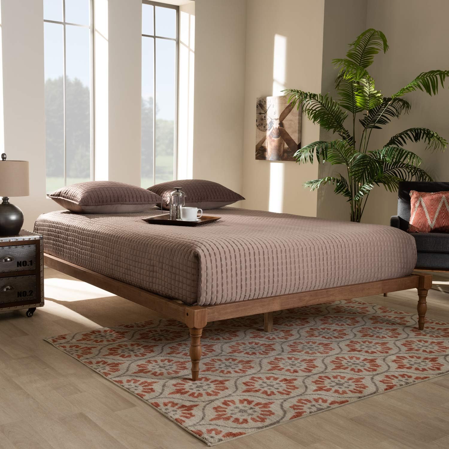 Iseline Platform Bed Frame, Queen, Ash Walnut (156-9472-HiT)