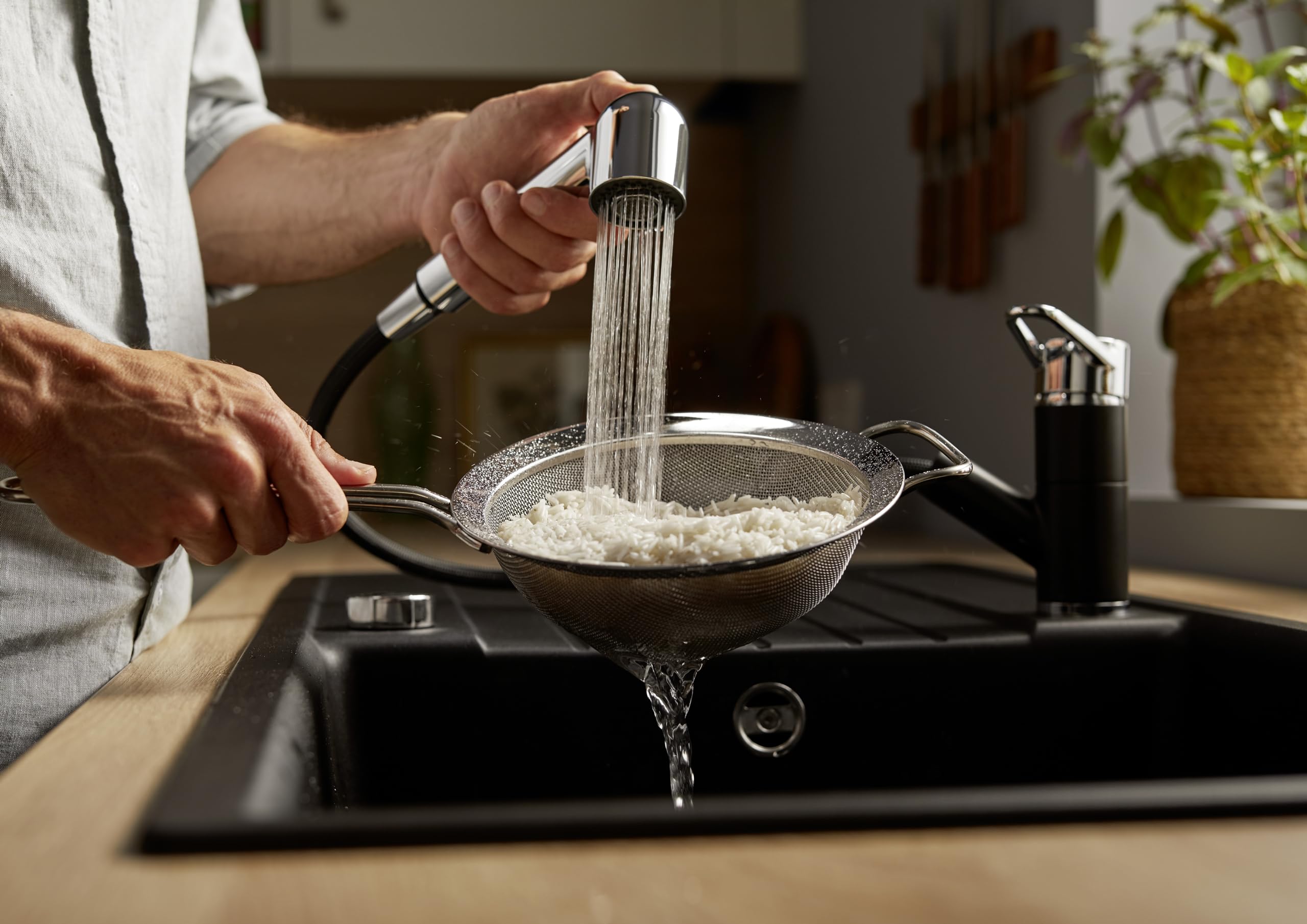 BLANCO WEGA-S II Softbianco/cromato | Alta pressione | Con tubo estraibile | Dispositivo di prevenzione del riflusso | Cartuccia in ceramica | Qualità sicura dell'acqua e risparmio idrico