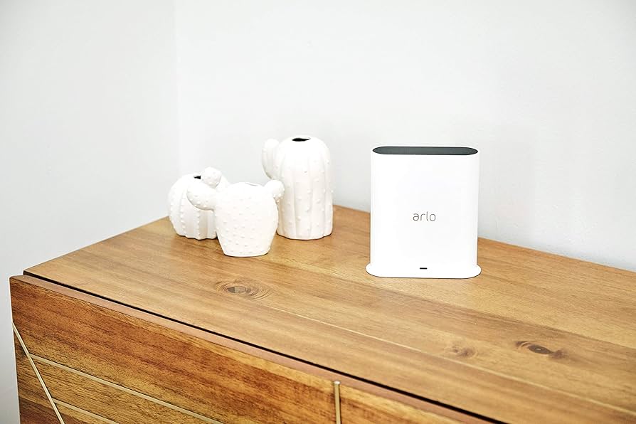 Amazon.com : Arlo Accessory - Smart Hub | Use with Ultra