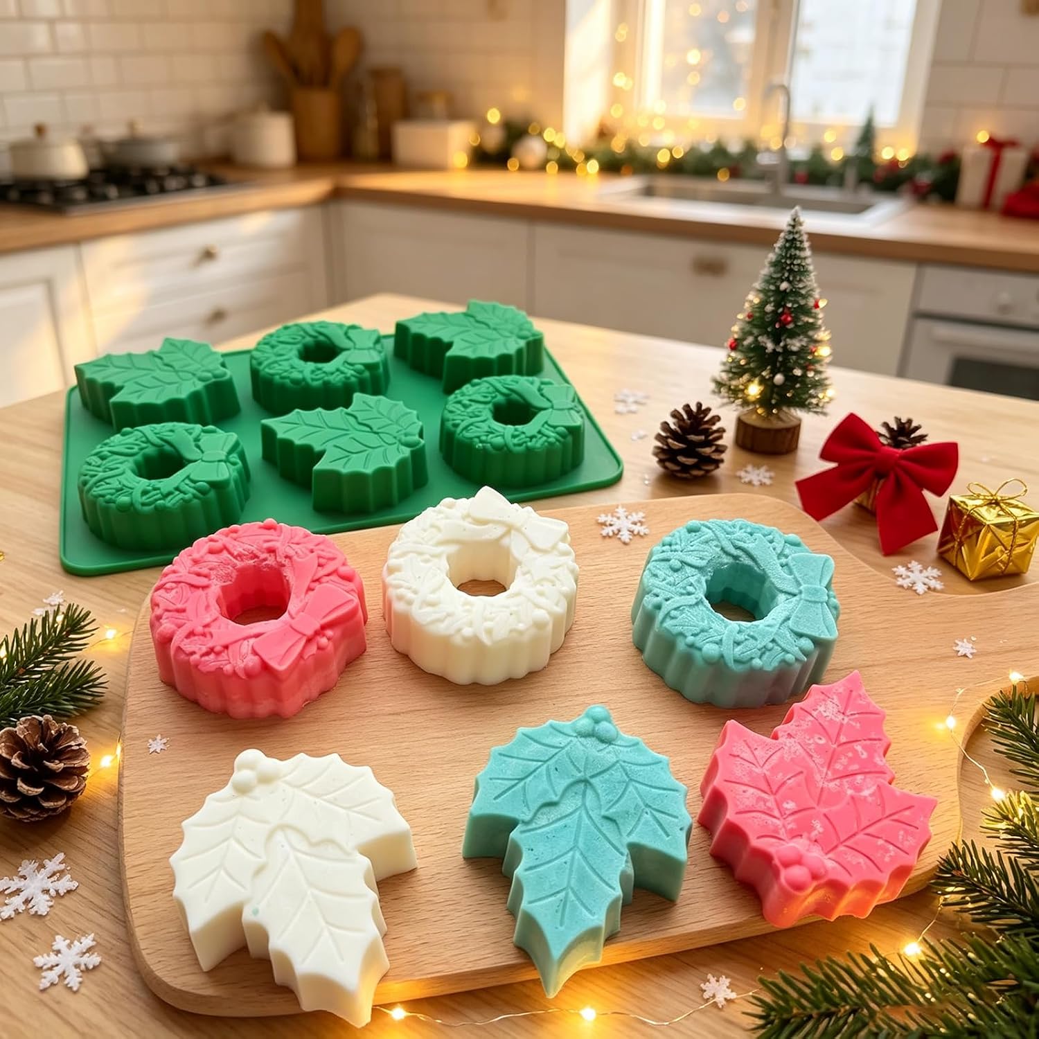 2 Pack Christmas Silicone Molds, Christmas Wreath Holly Leaf Chocolate Cake Molds Holiday Siliocne Baking Molds for Dessert Soap Candles Jello Puding Muffins Ice Wax Melt, Xmas Party Cake Pan