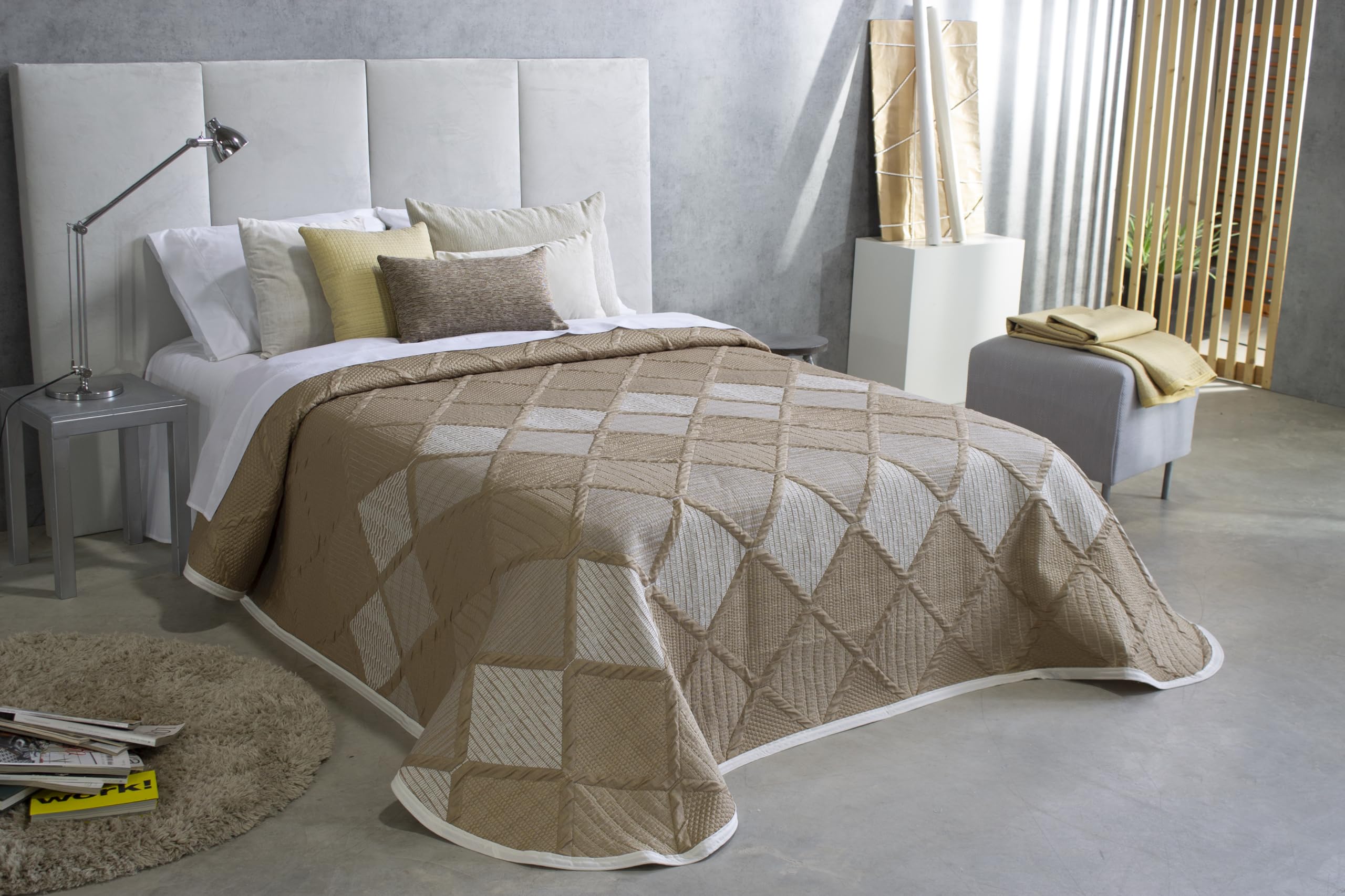 Reig Martí Colcha Brooke - Beige, 105 cm.