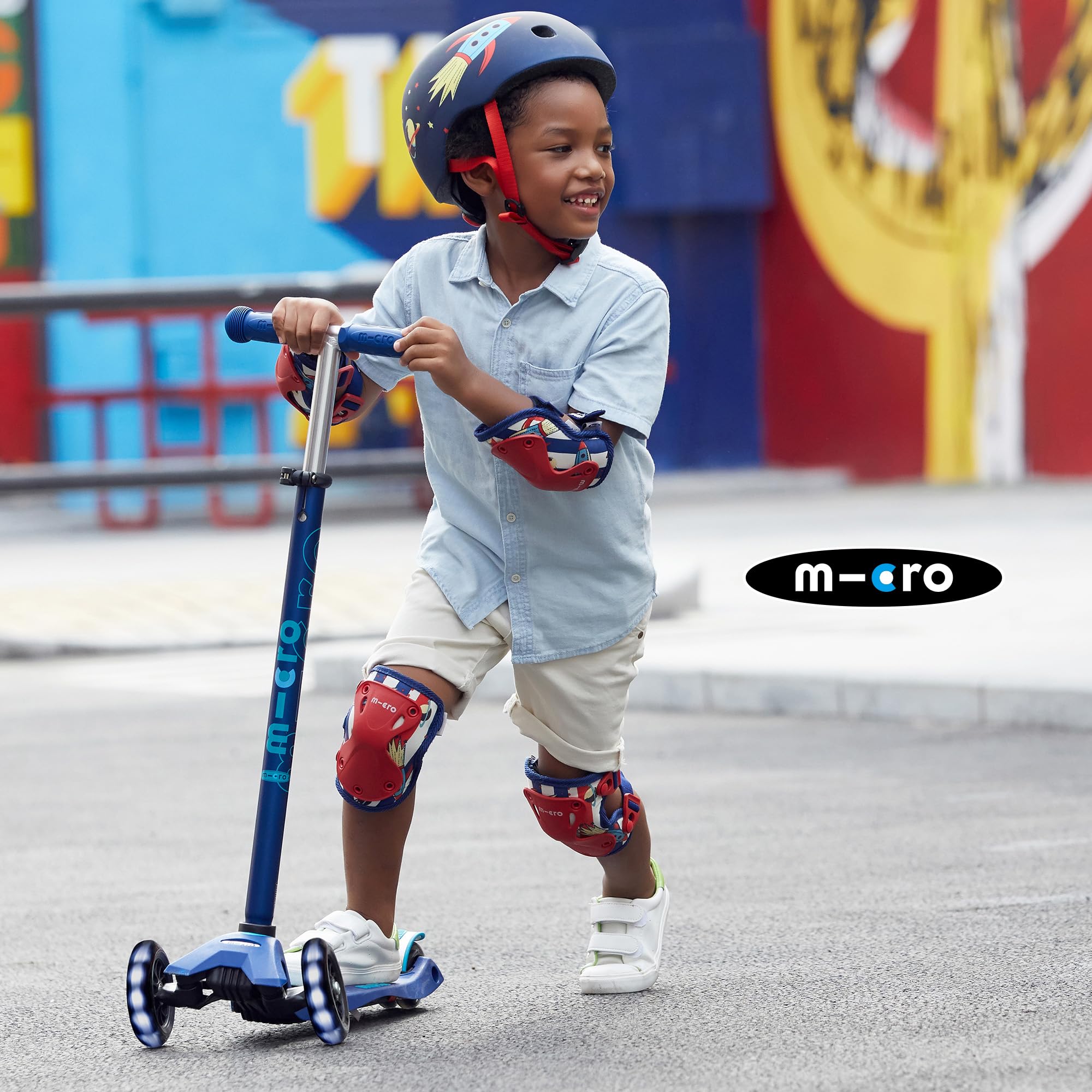 Micro Monopattino Maxi Micro LED Deluxe per bambini | Ruote grandi | Manubrio regolabile | 5-12 anni | Ragazzi e ragazze
