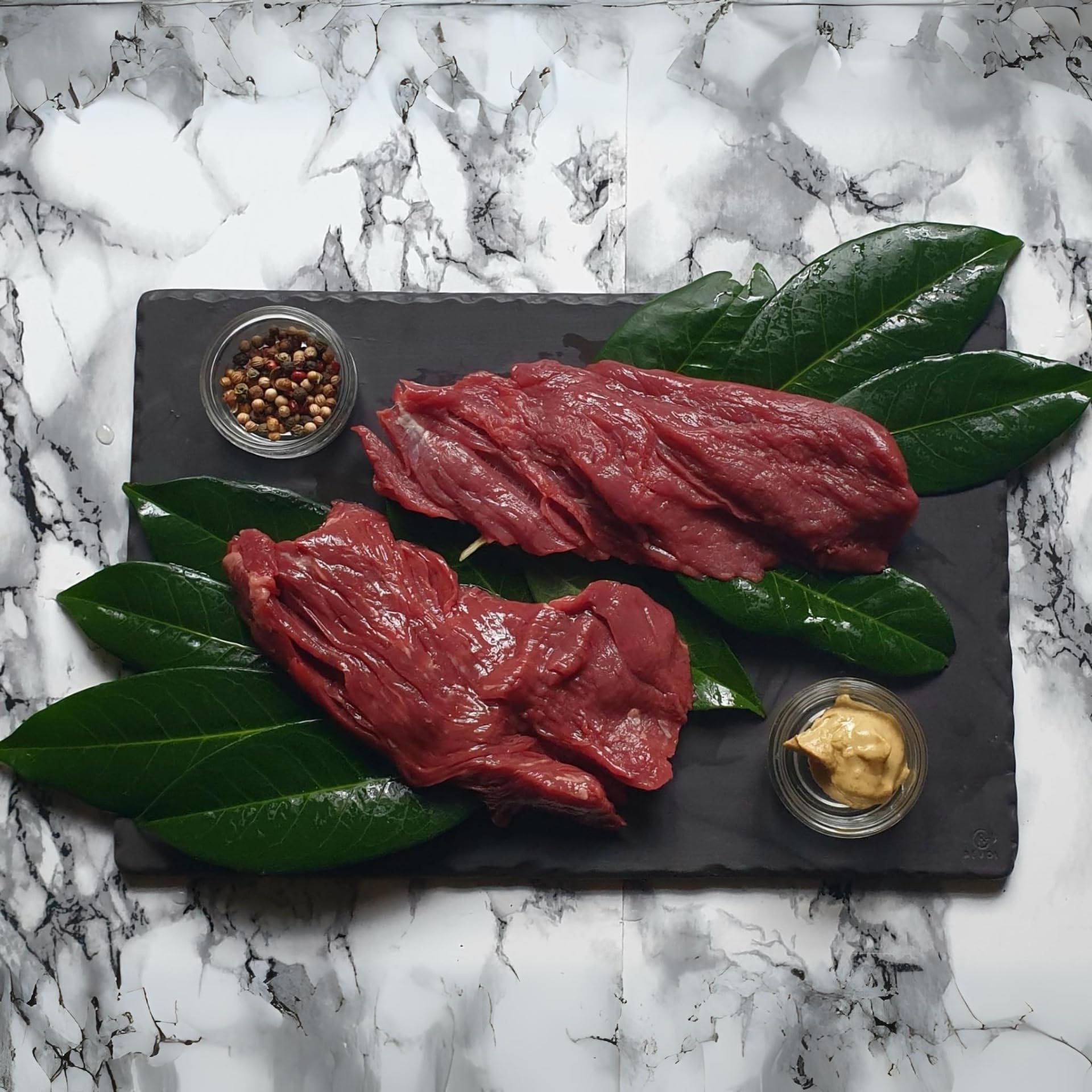 SELECTIV viandes d'exception I Boeuf Français : 2 steaks, 2 entrecôtes, 2 faux filets, 2 bavettes d'aloyau - 1,280kg - France