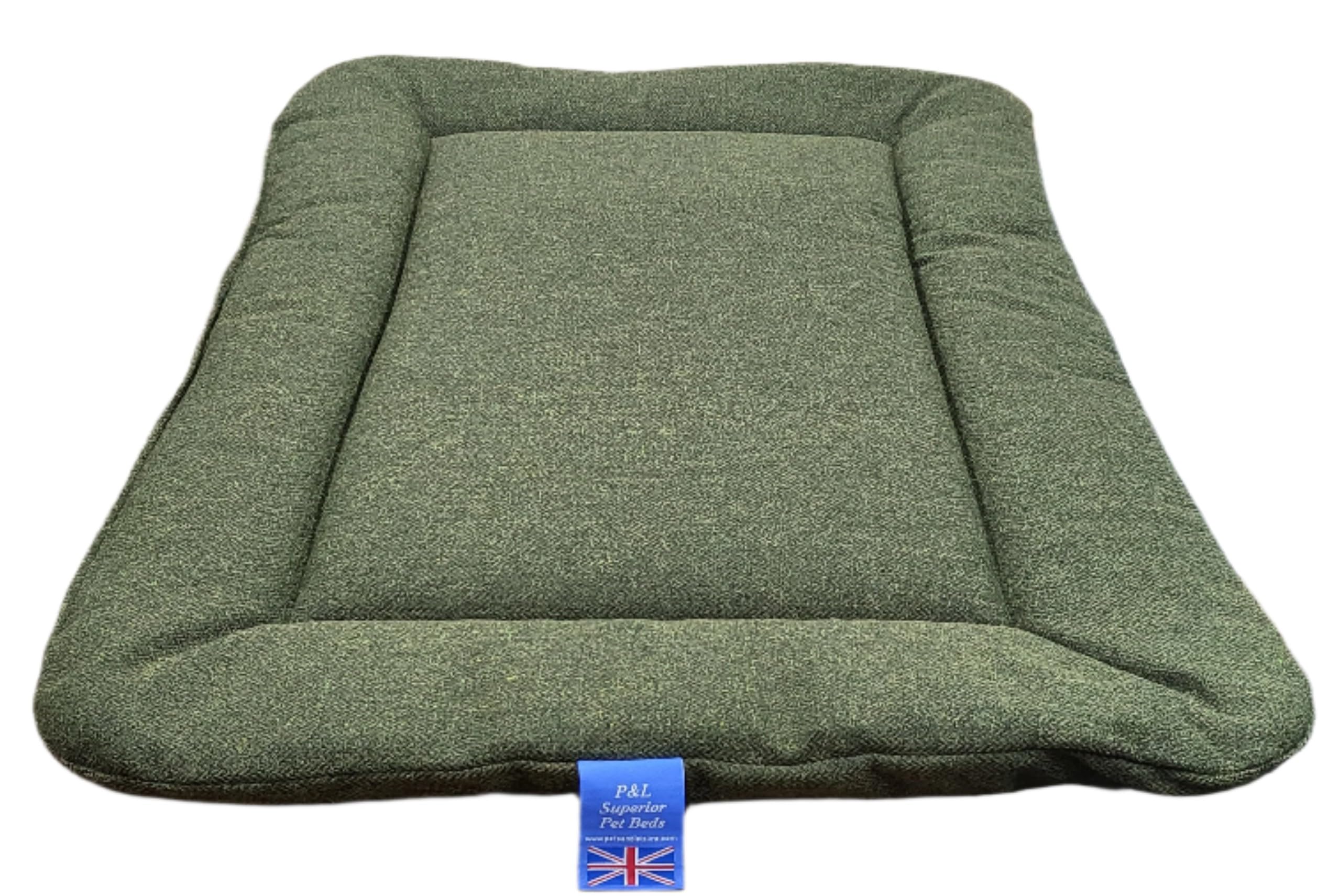 P&L Country Dog Beds Orkney Tweed Rectangular Dog Pad, 78-122cm Length, Machine Washable (Green, Jumbo)