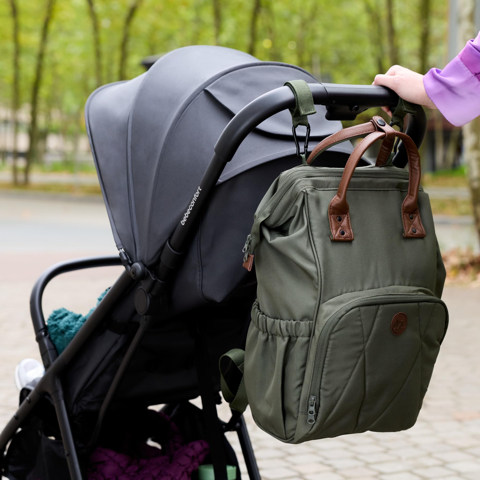 Bebeconfort Sac à Langer Bebe, avec Matelas à Langer Bebe, Sac à Dos pour Poussette à Grandes Poches, Poches Isothermes et Sangles de Fixation Poussette, Finitions en Cuir Elégantes, Mineral Green