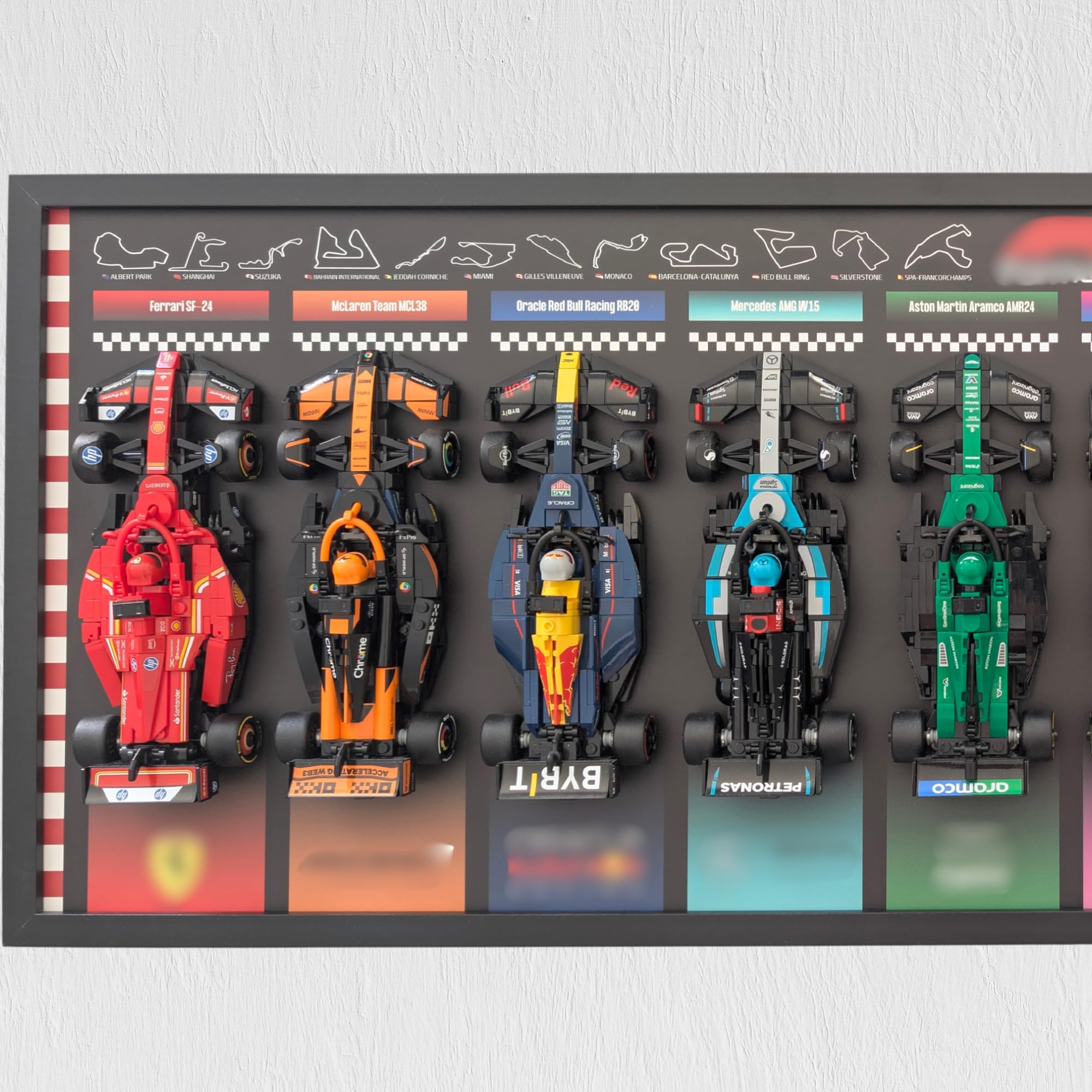 Cornice da parete 97 x 35 cm per collezione LEGO Speed Champions F1 – Cornice in legno premium + plexiglass – Supporto Forex 3 mm – Decorazione da parete – Auto non incluse